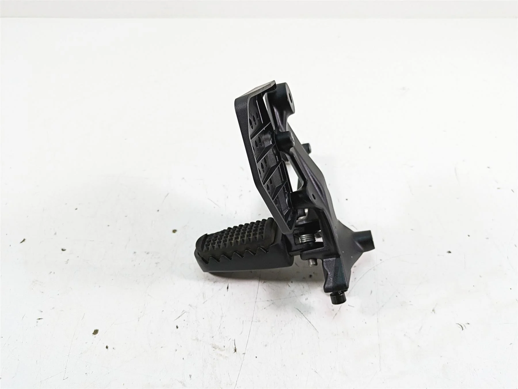2022 Harley RA1250 S Pan America Left Rider Footpeg & Shifter - Read 33600309A - Image 2