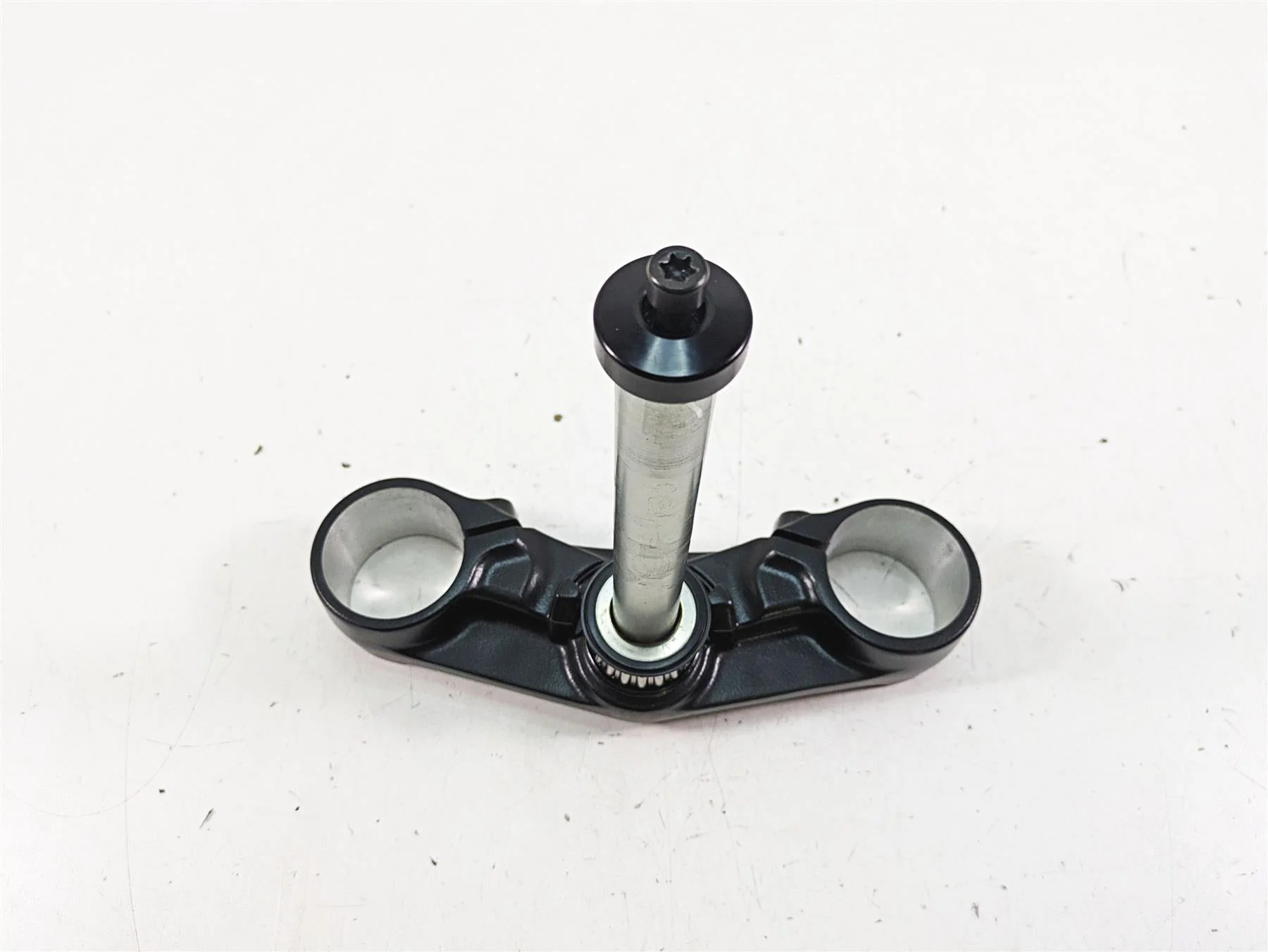 2022 Harley RA1250 S Pan America Lower Triple Tree Steering Clamp 45900241 - Image 5