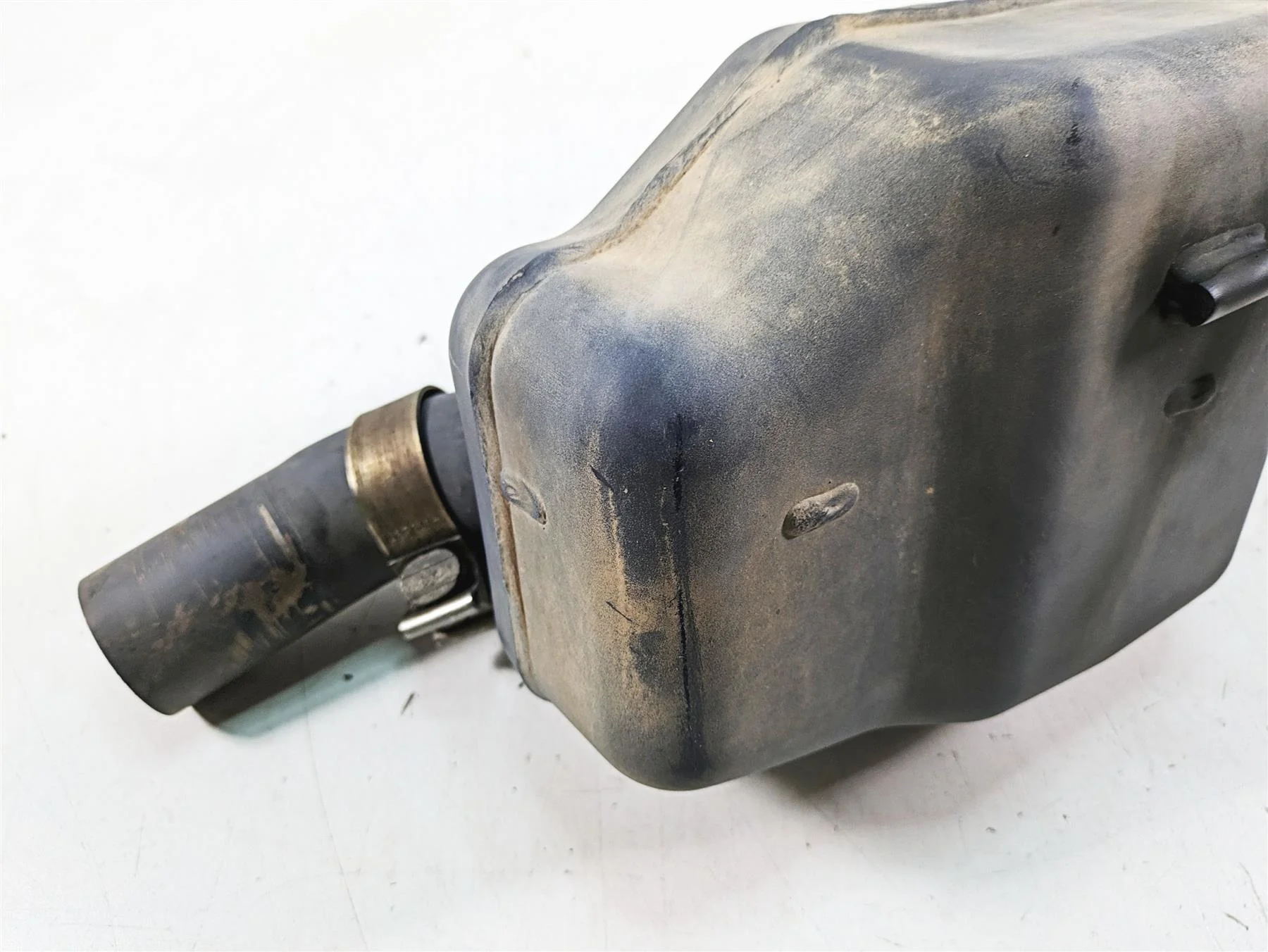 2022 Harley RA1250 S Pan America Oem Exhaust Chamber Middle Section 64900743 - Image 12