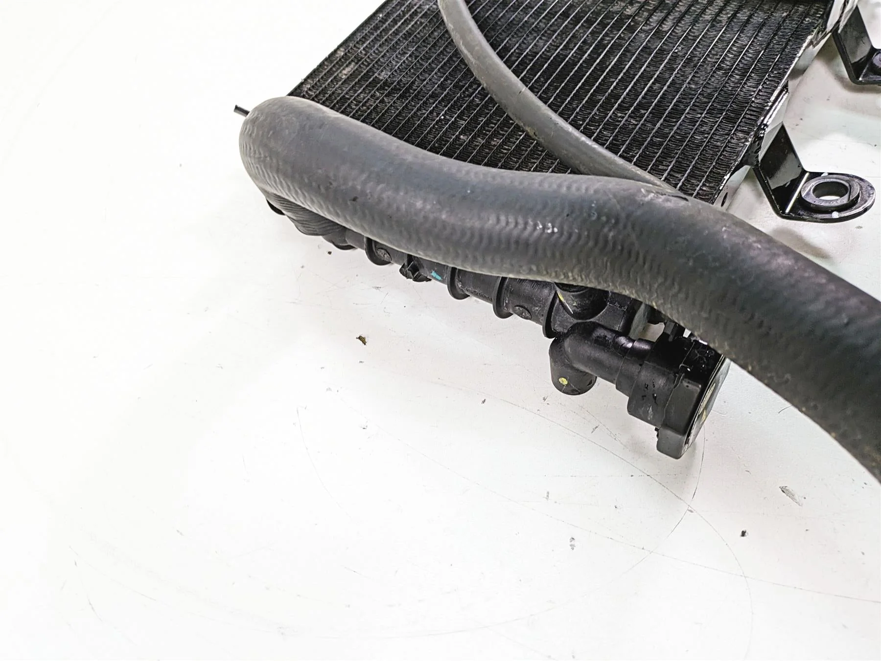 2022 Harley RA1250 S Pan America Radiator Fan Reservoir Hoses Set 26800221A - Image 9
