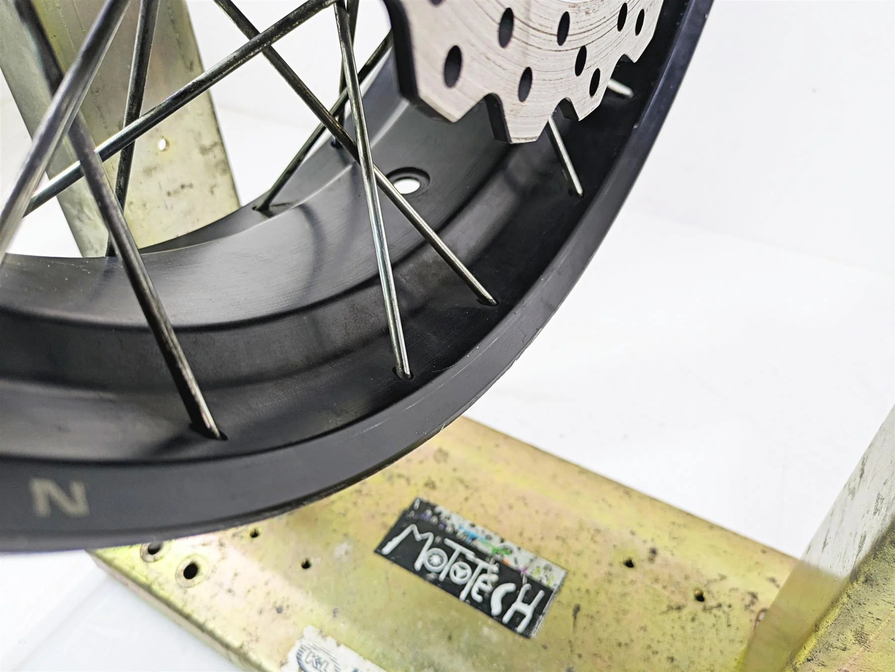 2022 Harley RA1250 S Pan America Rear Wheel Rim 17x4.5 Spokes 40900814 - Image 9