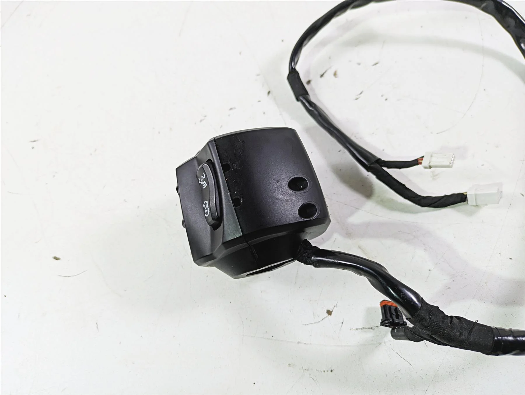 2022 Harley RA1250 S Pan America Right Hand Control Switch 71500523A - Image 12