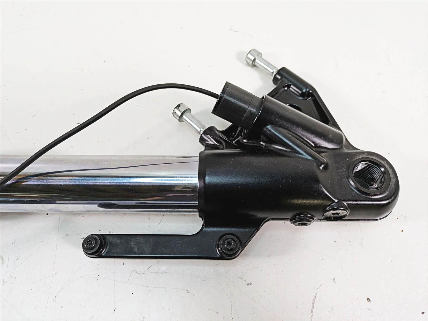 2022 Harley RA1250 S Pan America Straight Front Fork Leg Standard Set 45400233 - Image 12
