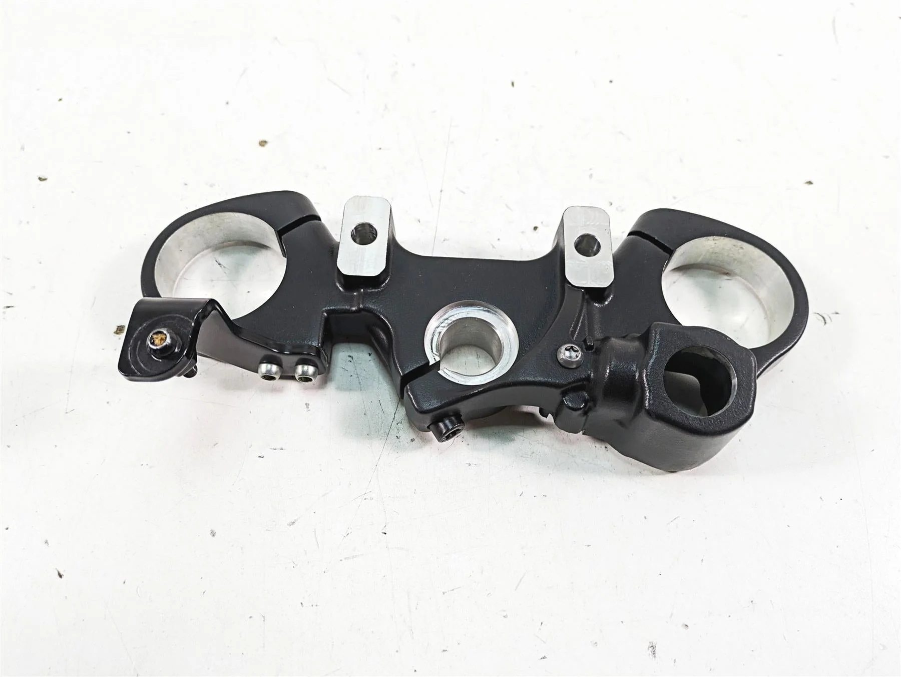 2022 Harley RA1250 S Pan America Upper Triple Tree Steering Clamp 45900242 - Image 3