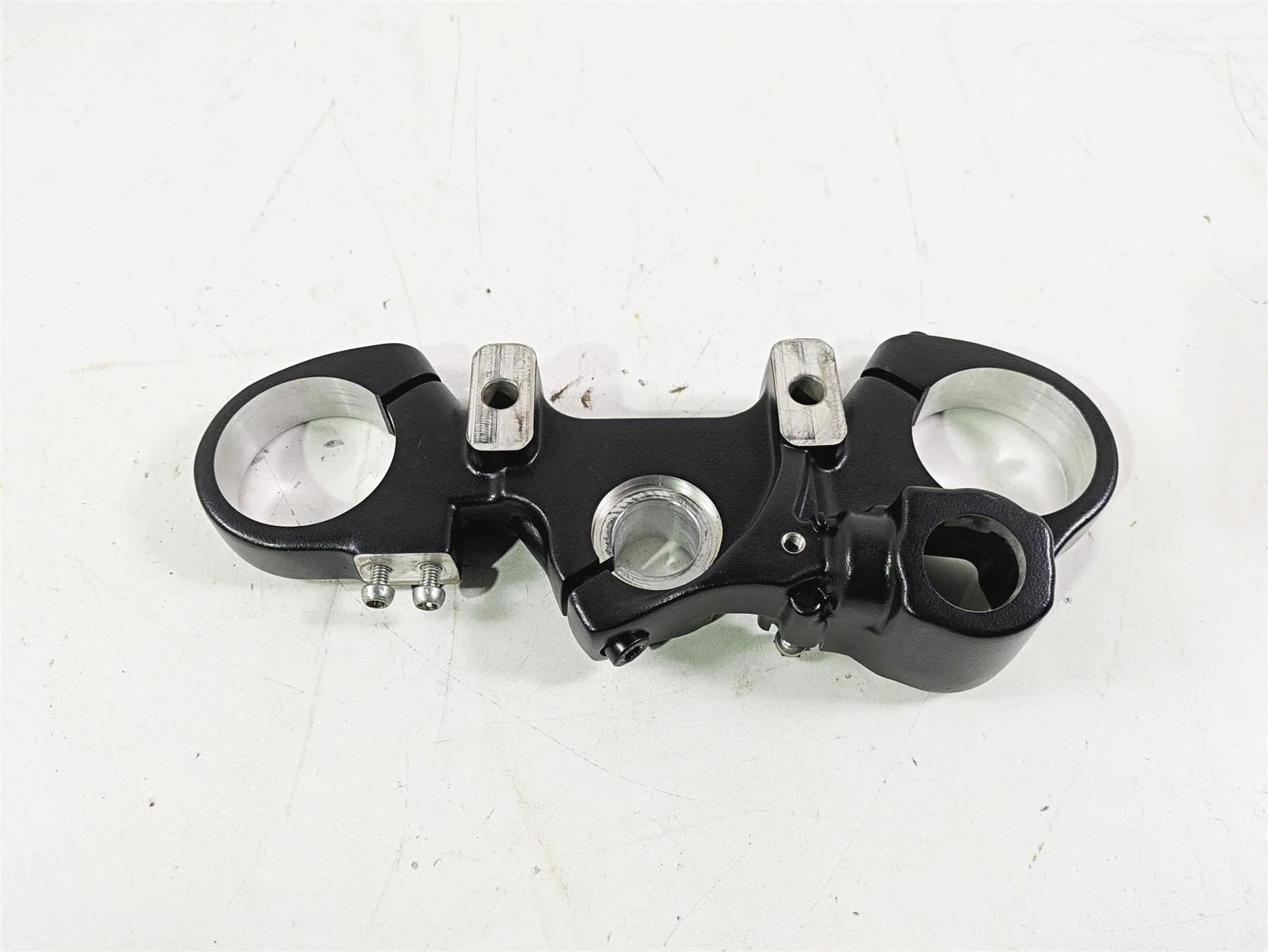 2022 Harley RA1250 S Pan America Upper Triple Tree Steering Clamp 45900242 - Image 3