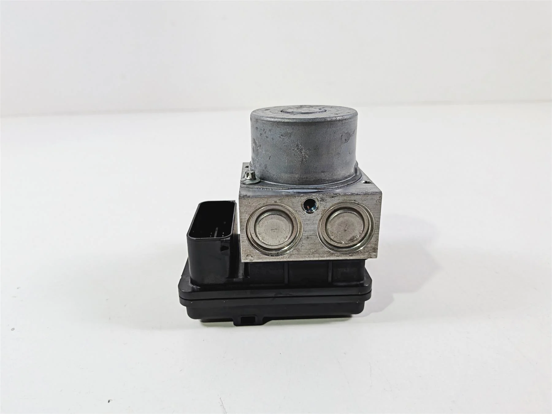 2022 Harley Softail FXLRST Low Rider Abs Brake Pump Module 41100043C - Image 7