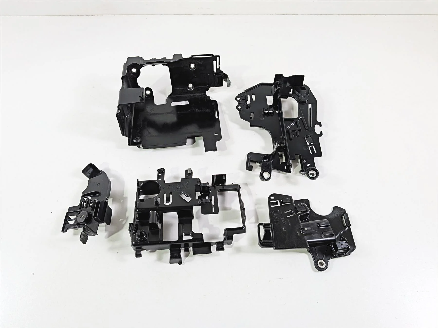 2022 Harley Softail FXLRST Low Rider Electrical Holder Carriers Set 69201523 - Image 2