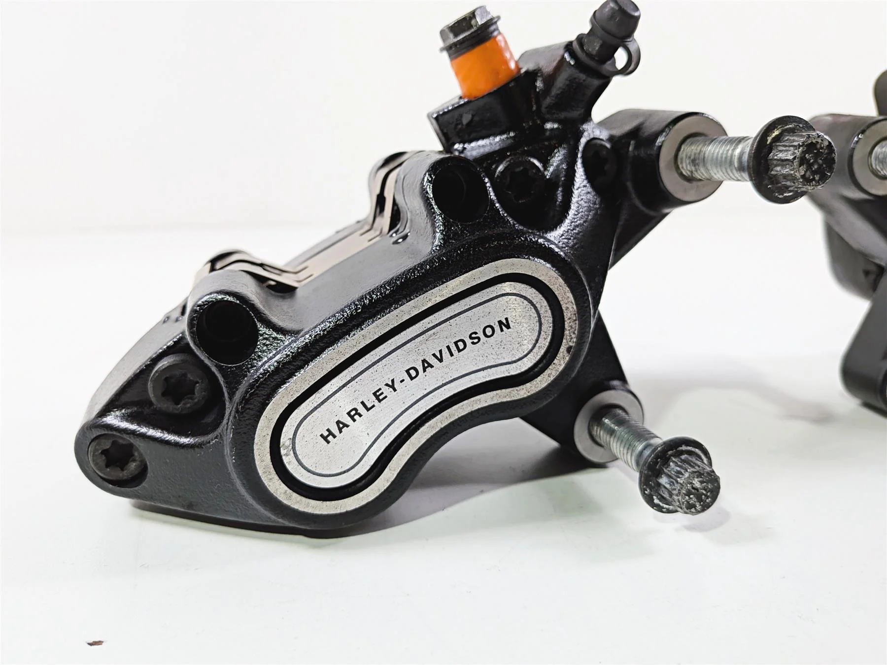 2022 Harley Softail FXLRST Low Rider Front Brake Caliper Set 41300095 - Image 11