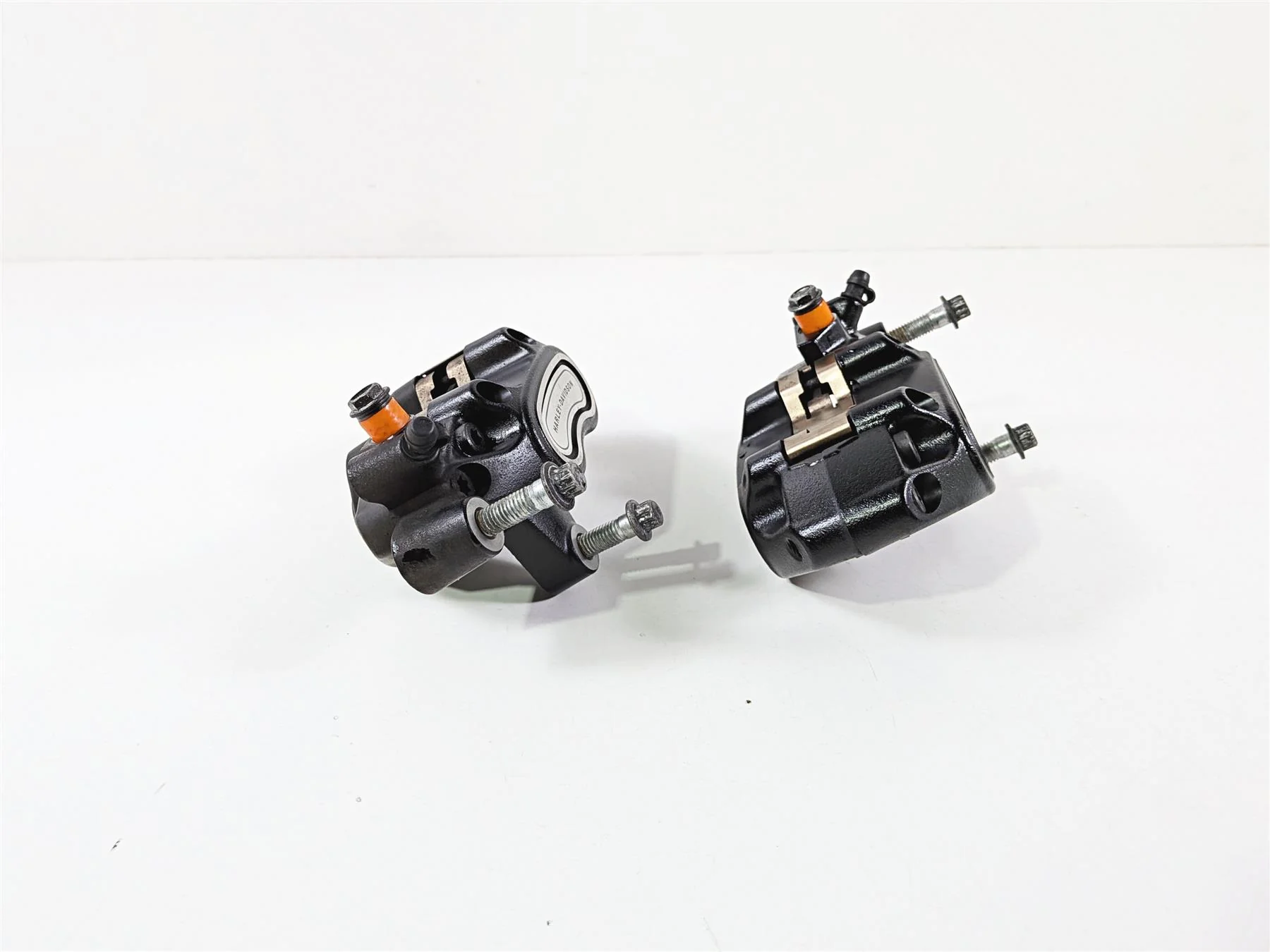 2022 Harley Softail FXLRST Low Rider Front Brake Caliper Set 41300095 - Image 4