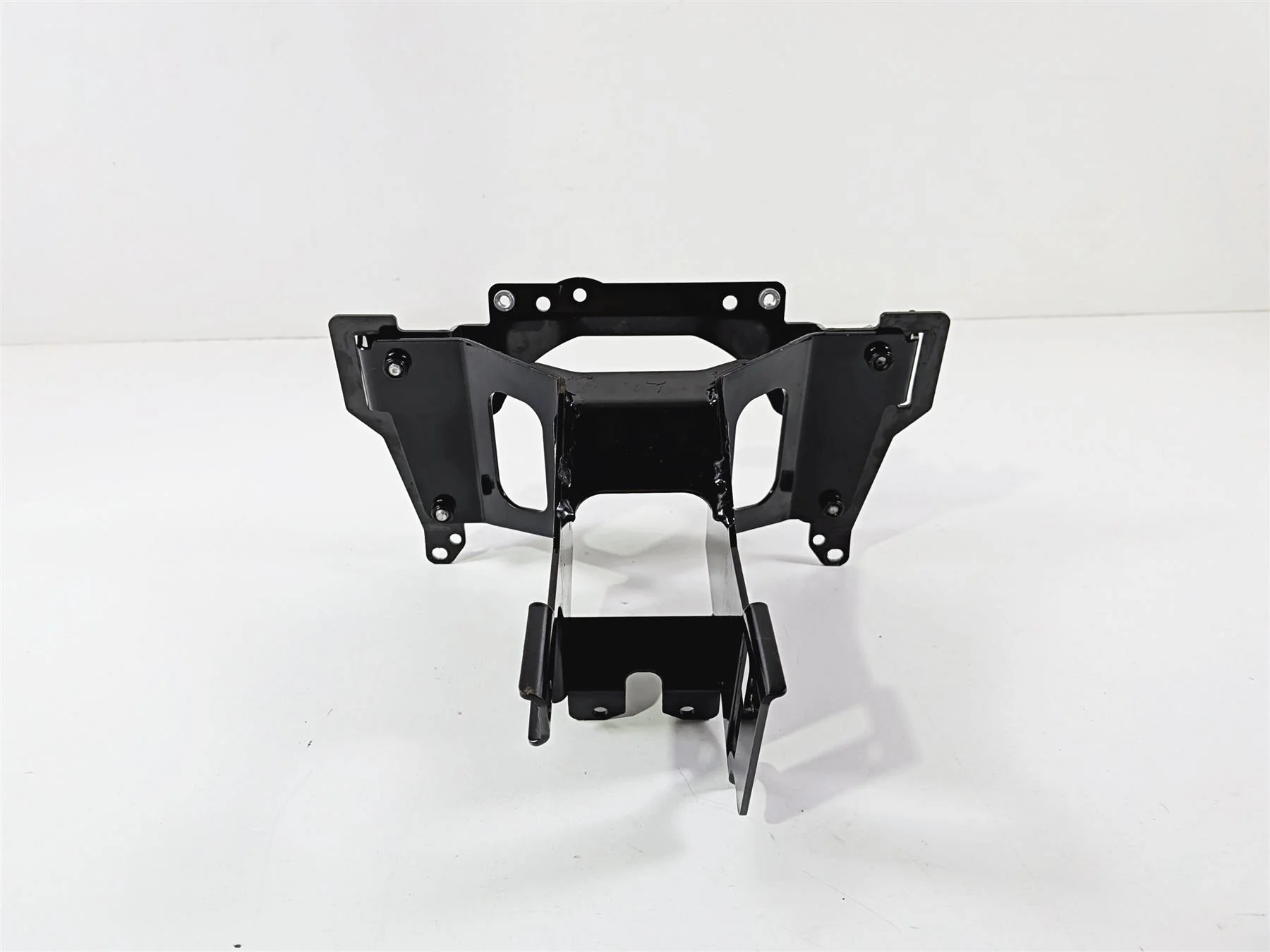 2022 Harley Softail FXLRST Low Rider Front Fairing Mount Support Set 47200896 - Image 3