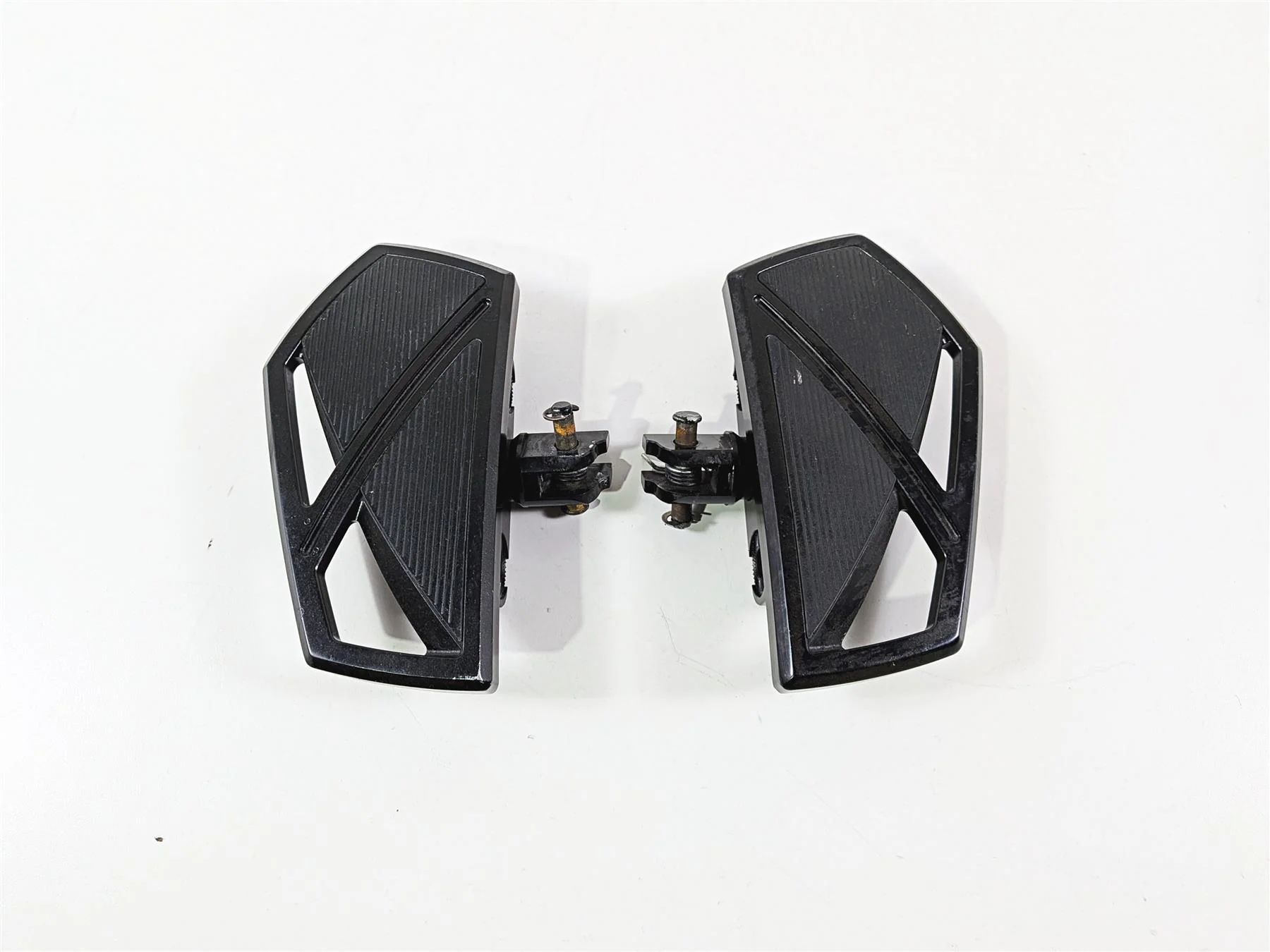 2022 Harley Softail FXLRST Low Rider Front Floorboard Foot Floor Board Set - Image 2