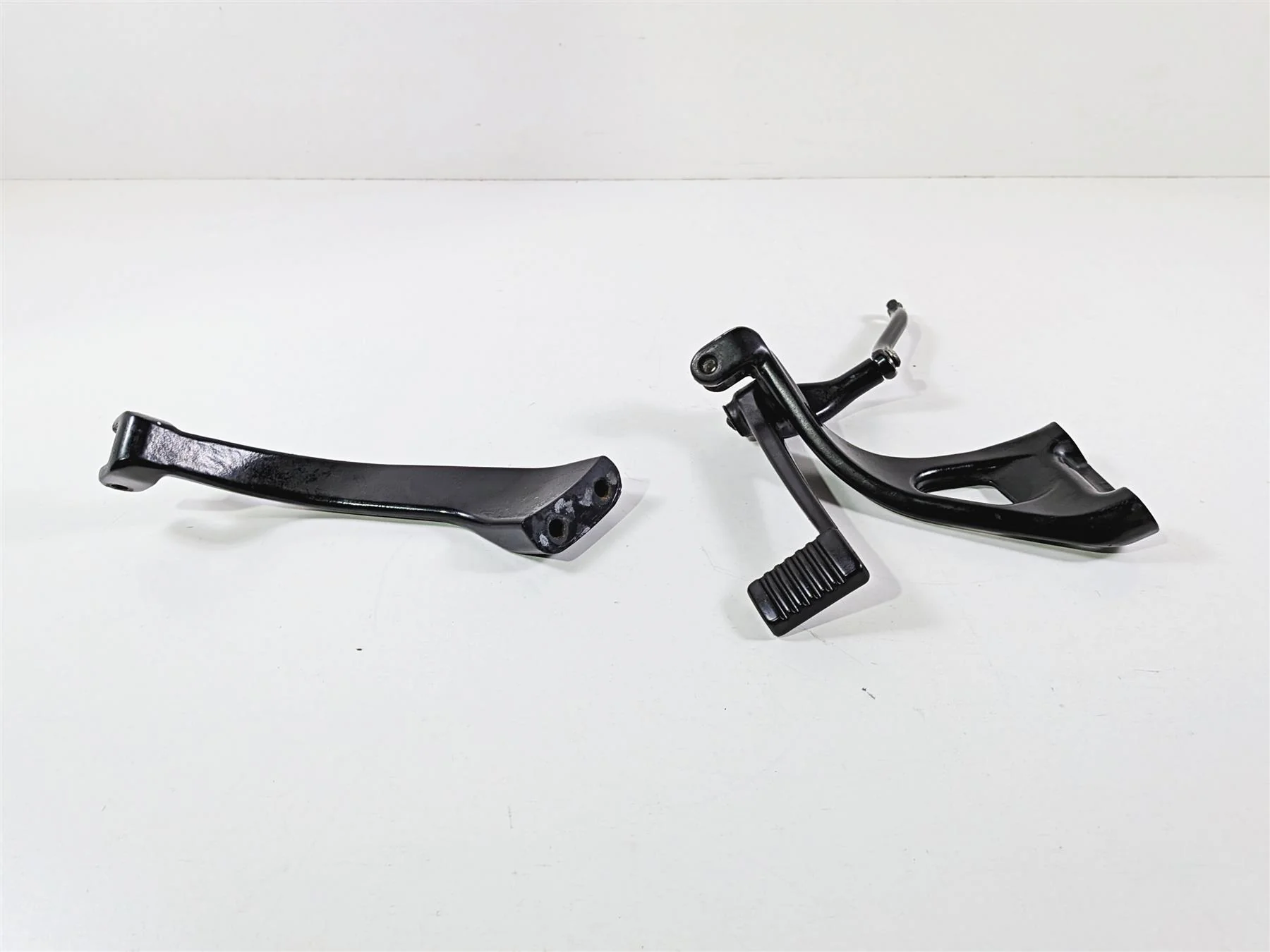 2022 Harley Softail FXLRST Low Rider Front Floorboard Mount Set 50500603 - Image 5