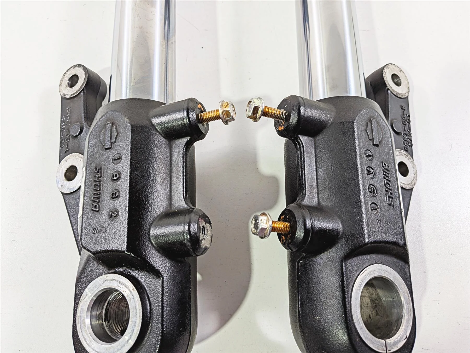 2022 Harley Softail FXLRST Low Rider Front Fork 43mm Set 45400327 45400328 - Image 14