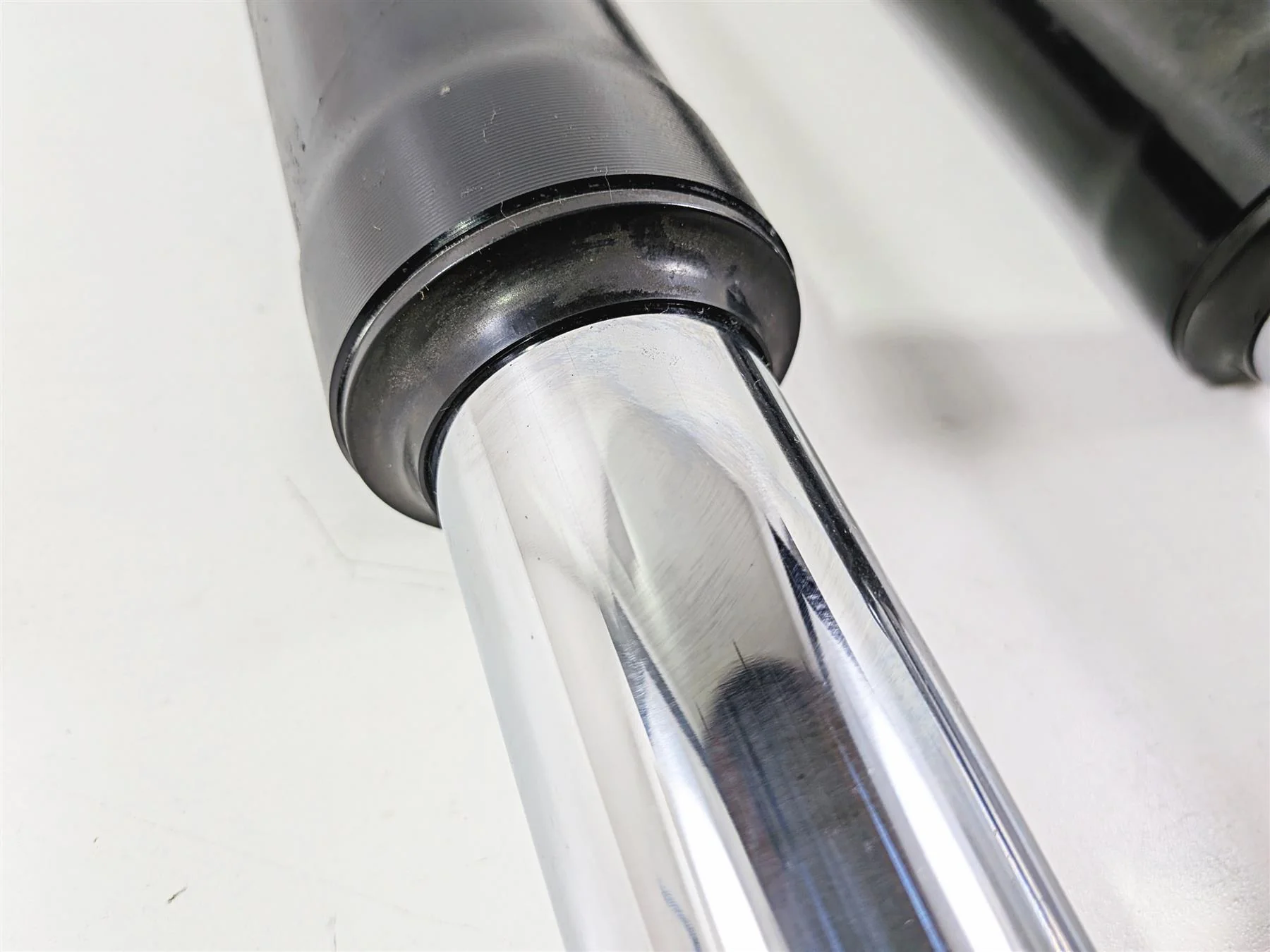 2022 Harley Softail FXLRST Low Rider Front Fork 43mm Set 45400327 45400328 - Image 15