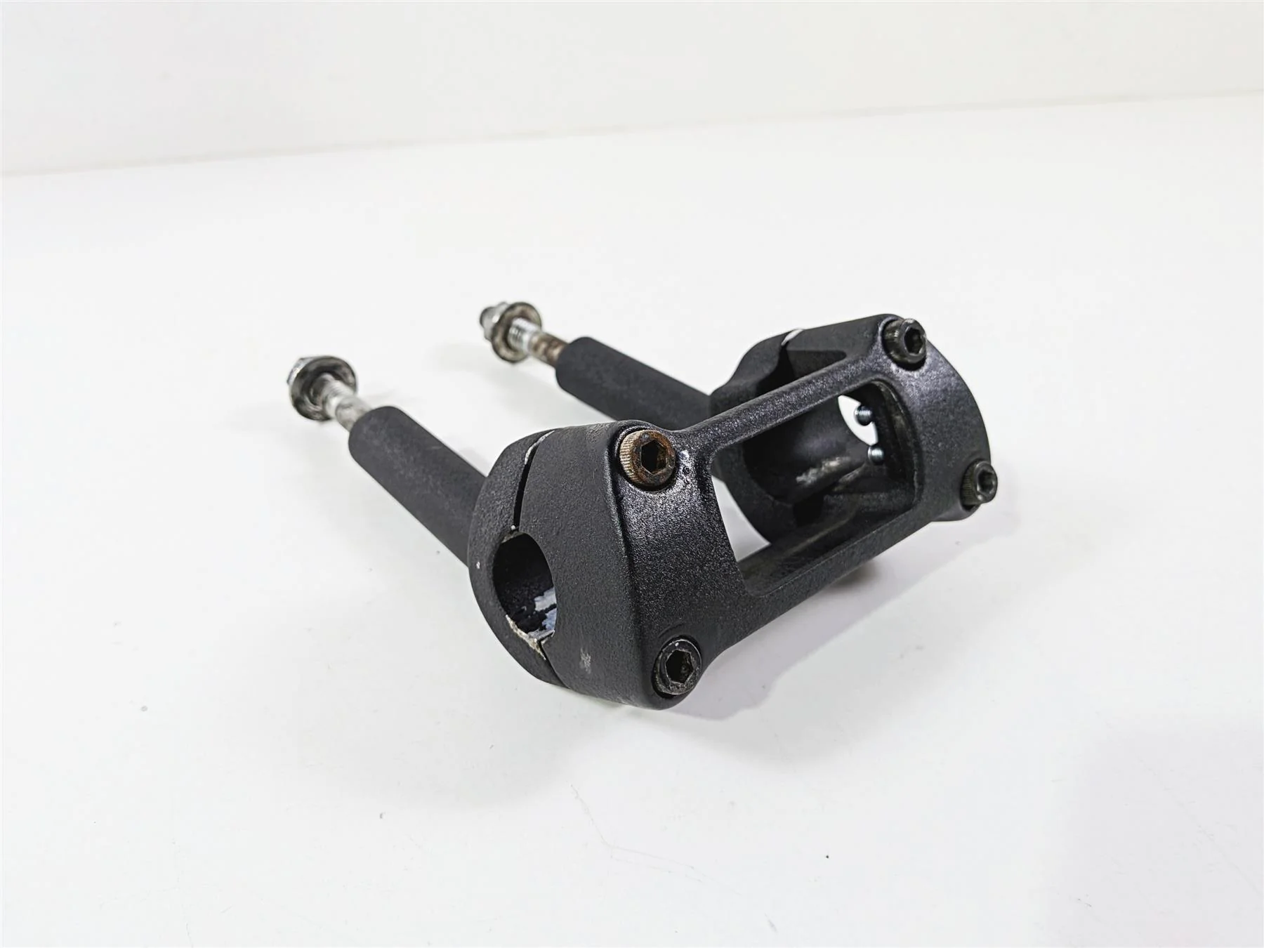 2022 Harley Softail FXLRST Low Rider Handlebar Riser Speedo Holder 55900290 - Image 9