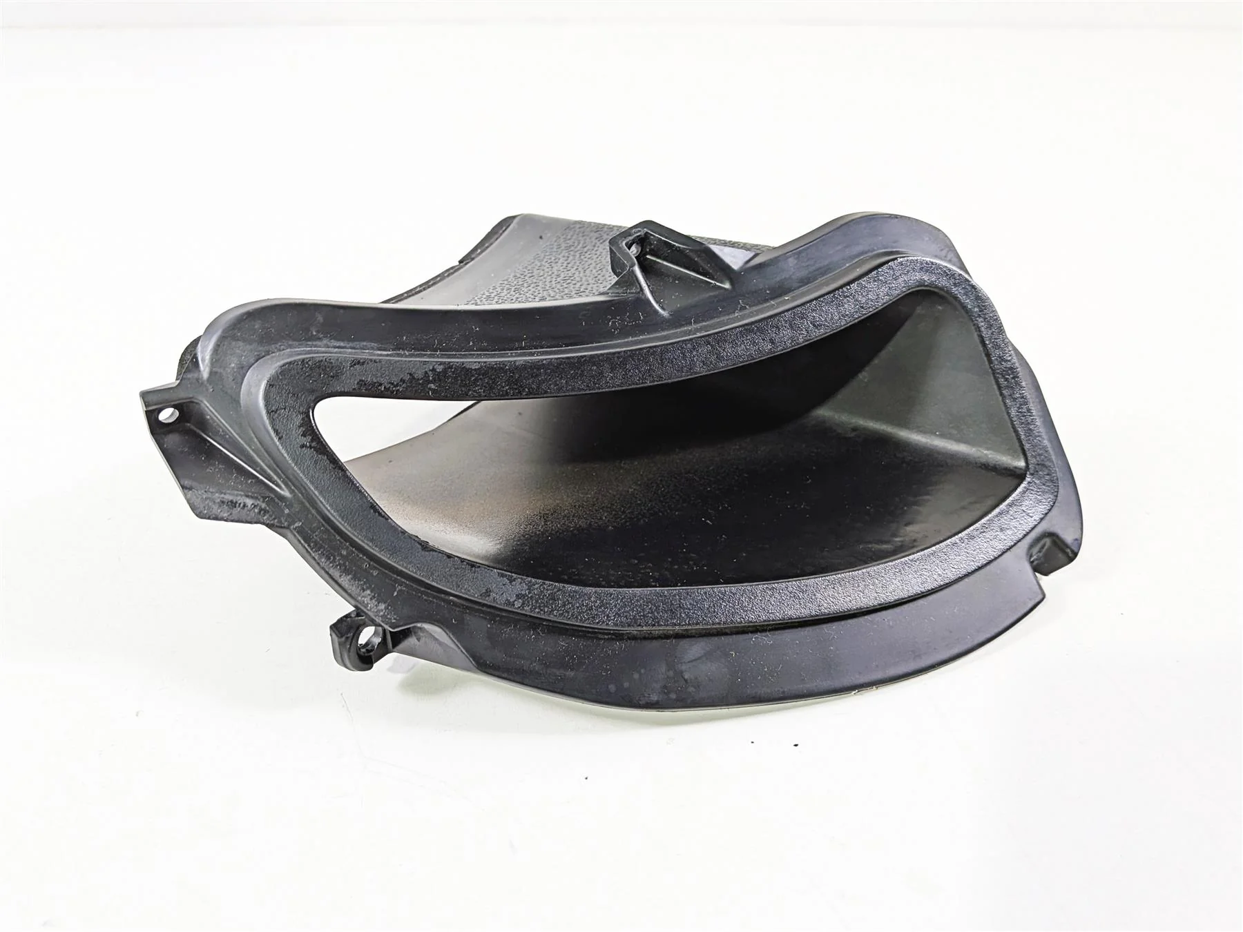 2022 Harley Softail FXLRST Low Rider Right Front Air Inlet Duct Ram 29200156
