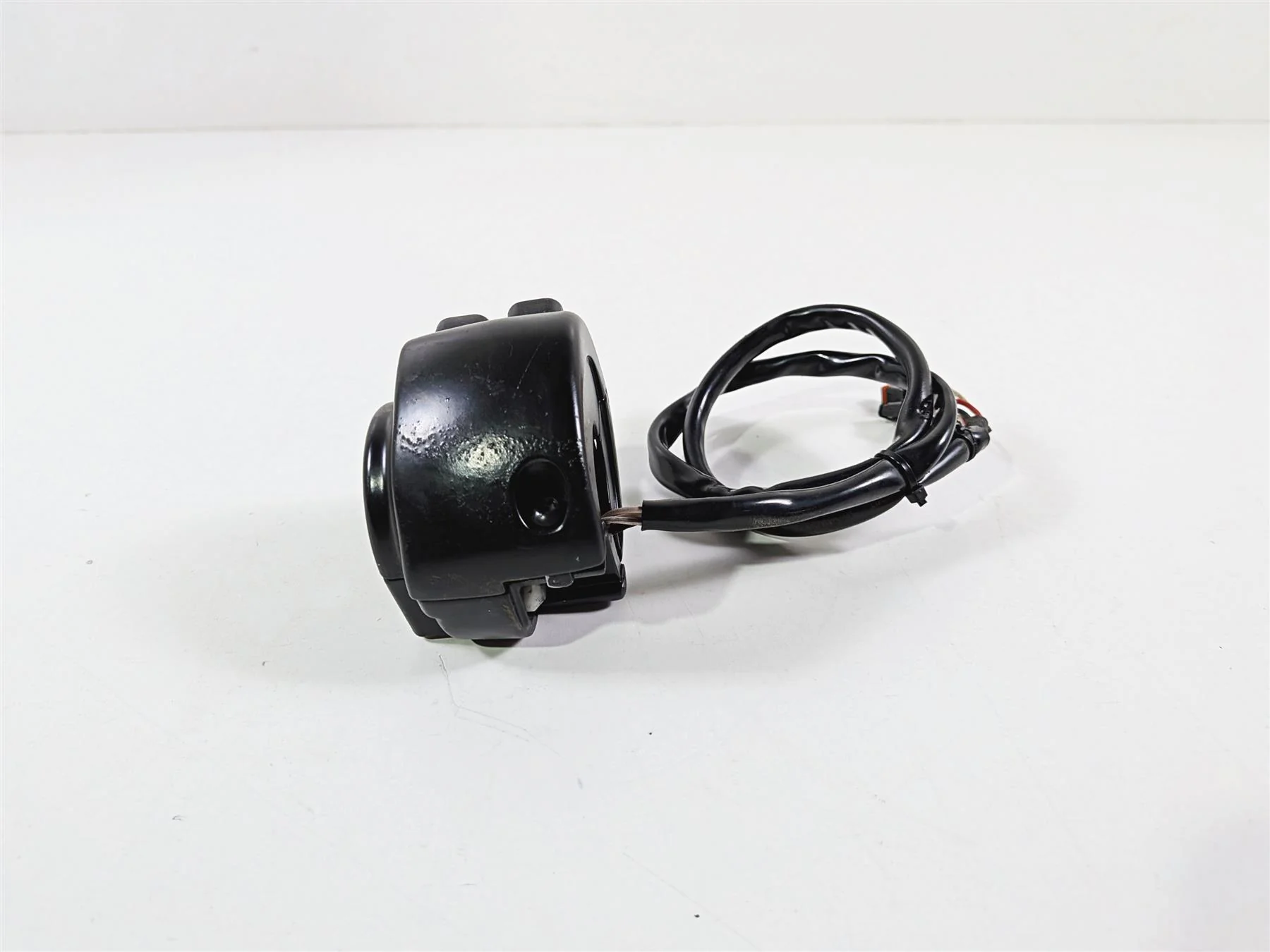 2022 Harley Softail FXLRST Low Rider Right Hand Control Switch -Read 71500462A - Image 5