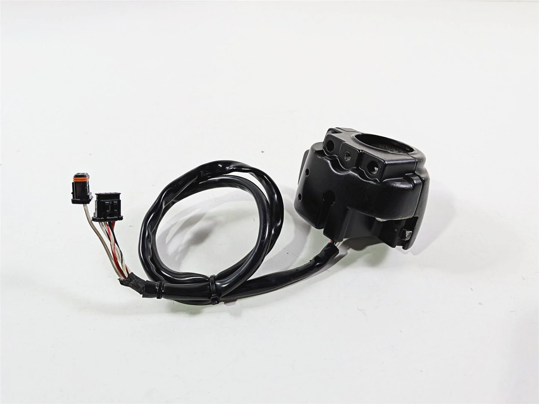 2022 Harley Softail FXLRST Low Rider Right Hand Control Switch -Read 71500462A - Image 7