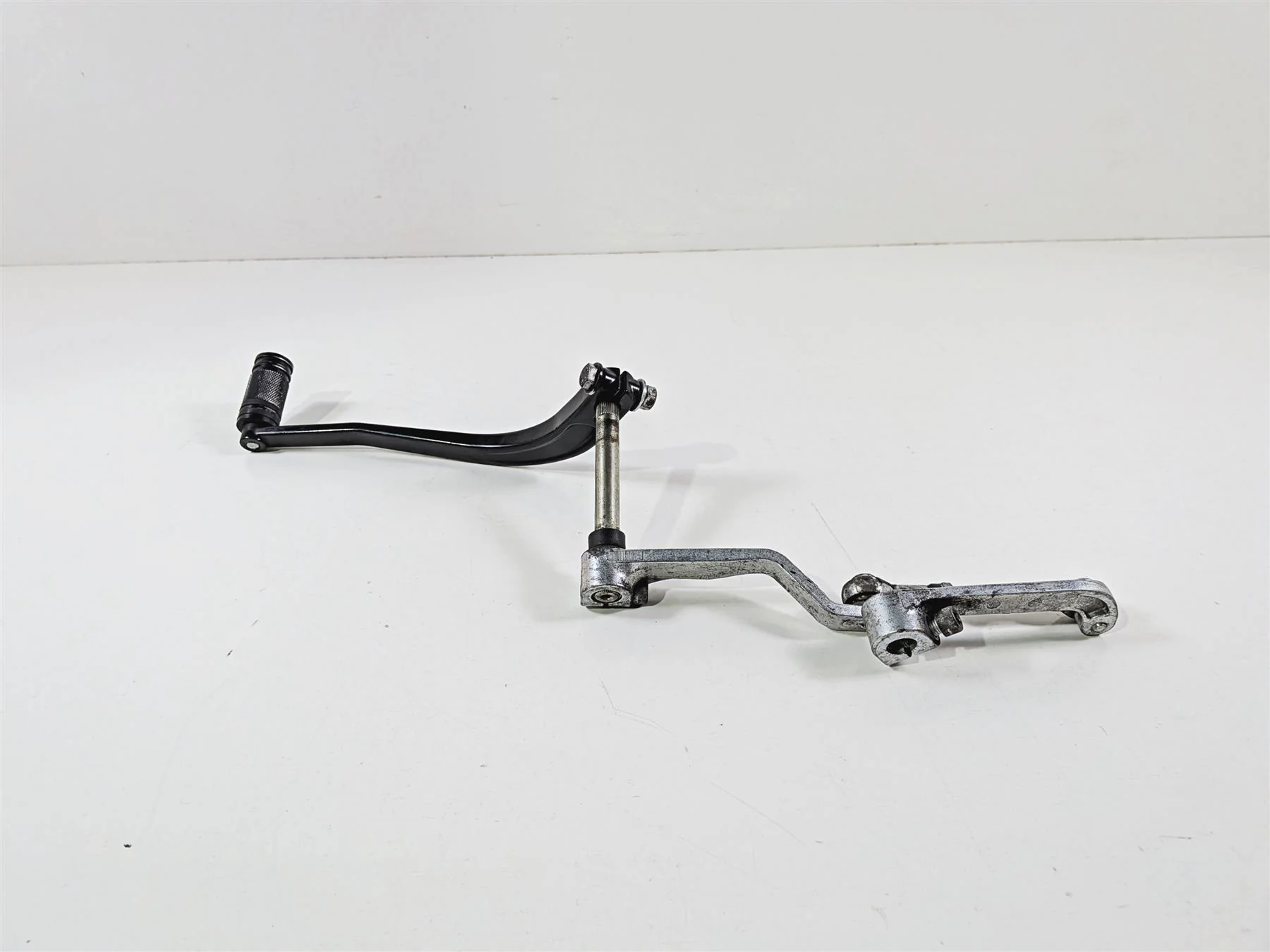2022 Harley Softail FXLRST Low Rider Shifter Shift Lever & Linkage 33600234 - Image 5