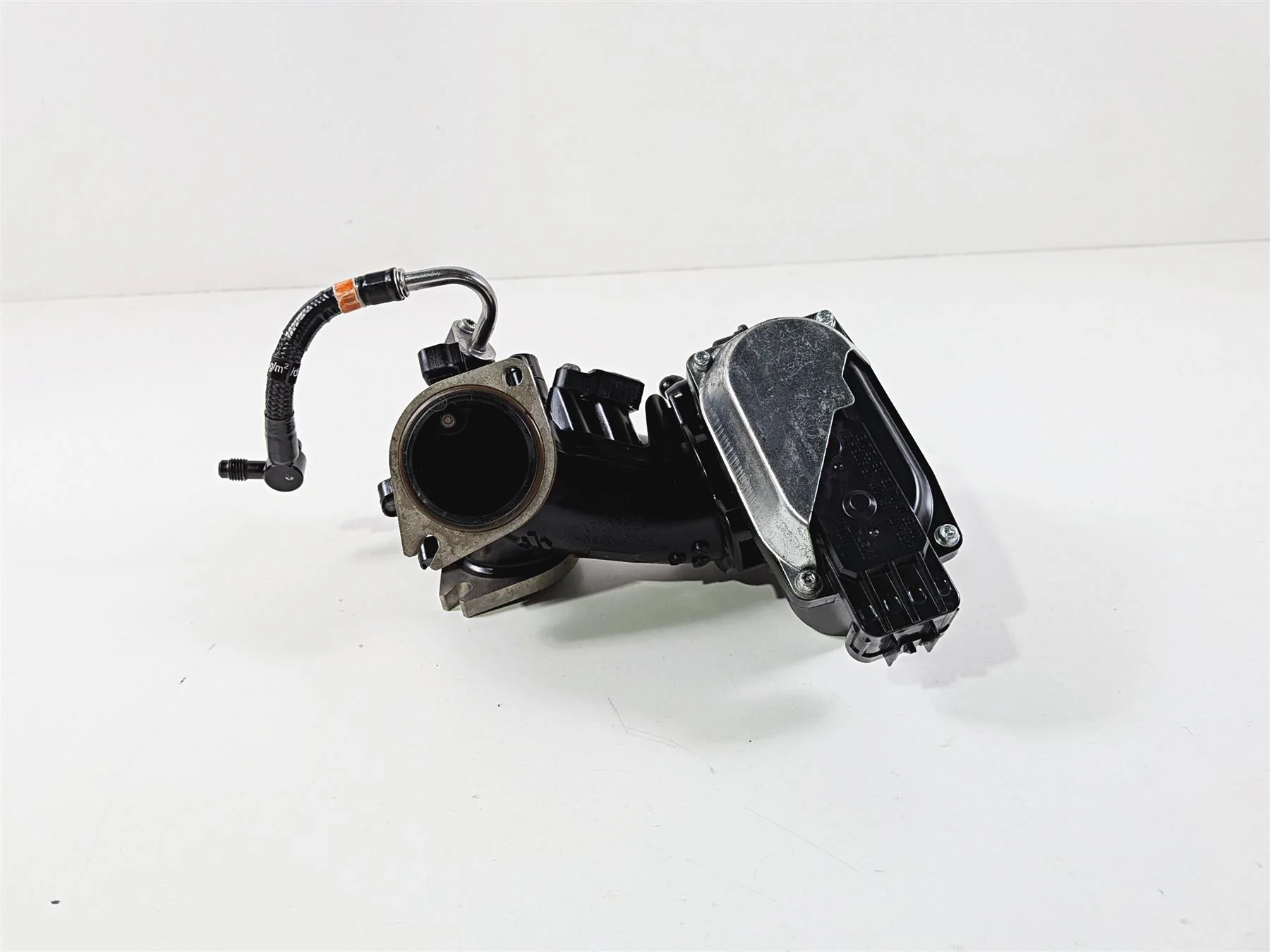2022 Harley Softail FXLRST Low Rider Throttle Body Fuel Injectors 27300122 - Image 2