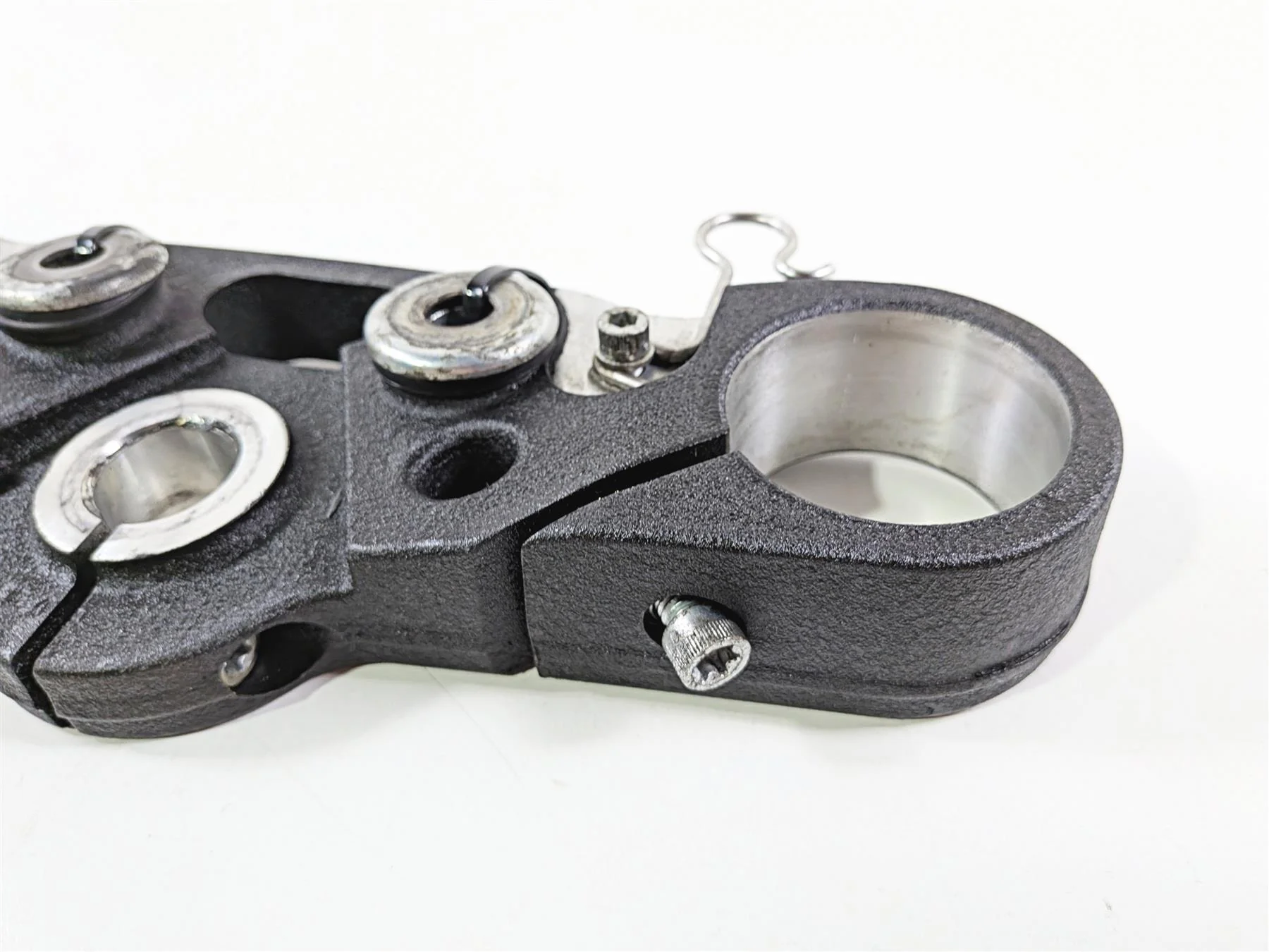 2022 Harley Softail FXLRST Low Rider Upper Triple Tree Steering Clamp 45900263A - Image 11