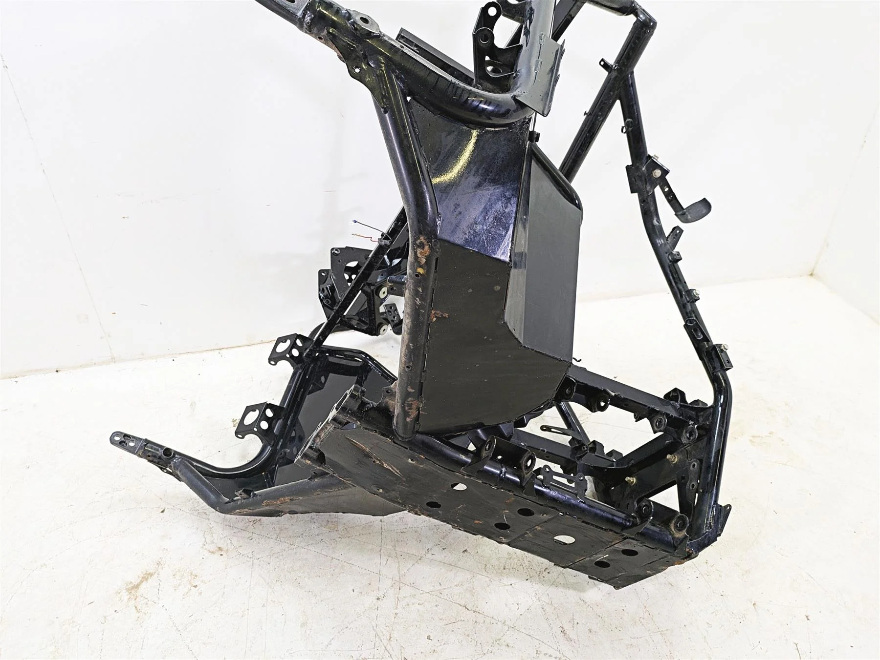 2022 Kawasaki Teryx KRX KRF 1000 C SE Front Sub Frame Subframe + Shock Mount - Image 10
