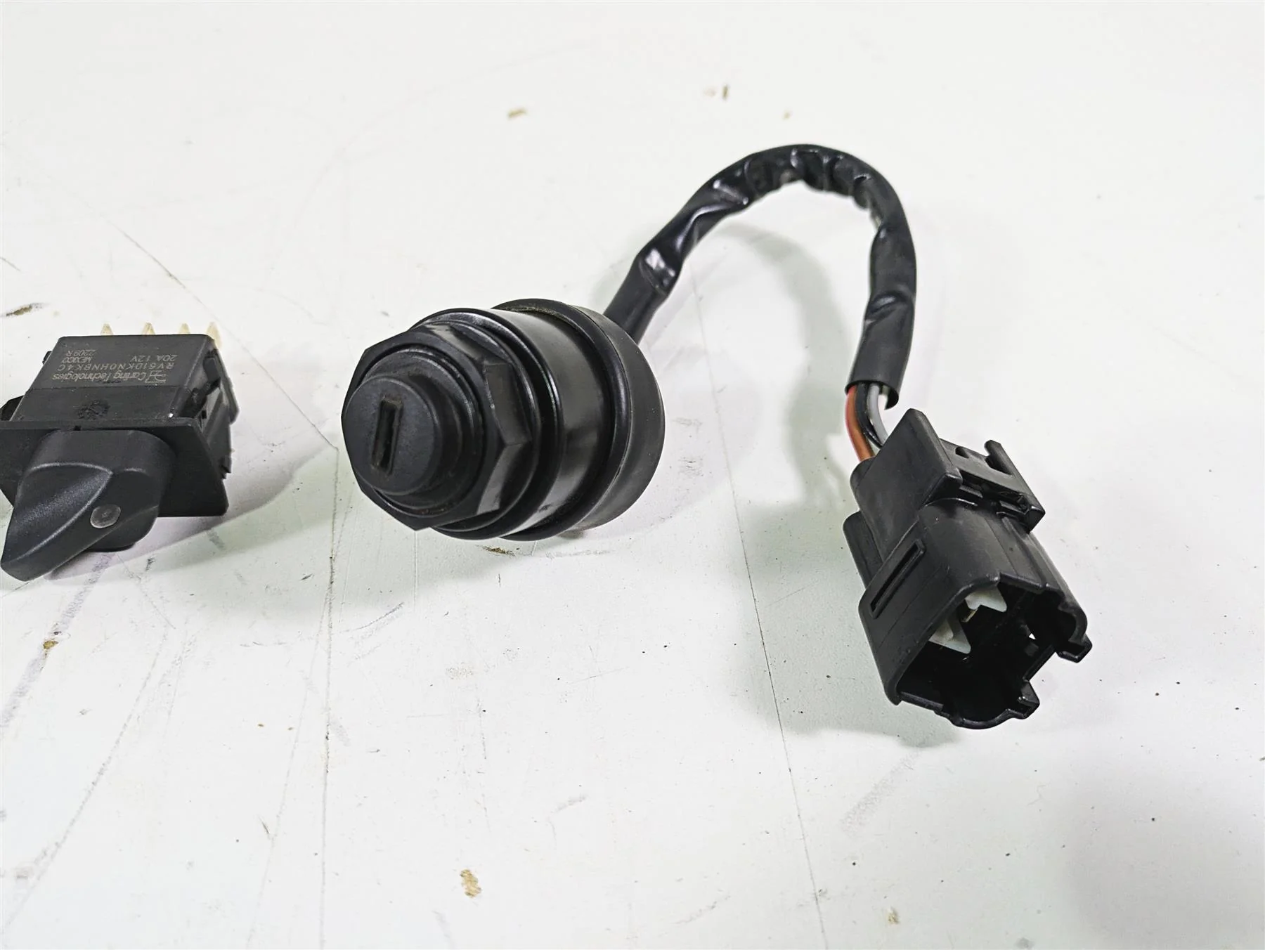 2022 Kawasaki Teryx KRX KRF 1000 C SE Ignition Switches & Keys Set 27005-0643 - Image 5