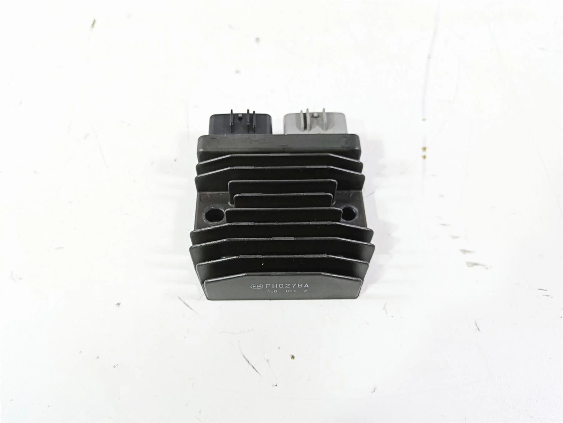 2022 Kawasaki Teryx KRX KRF 1000 C SE Rectifier Voltage Regulator 21066-0771 - Image 3