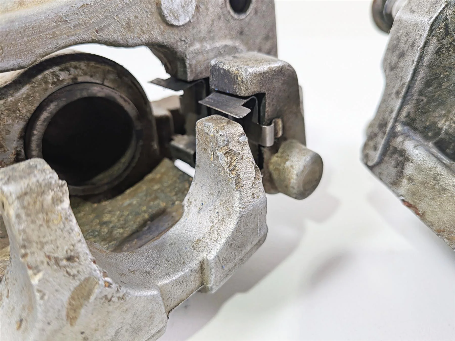 2022 Kawasaki Teryx KRX KRF 1000 SE Front Brake Caliper Set 43080-0221 - Image 11