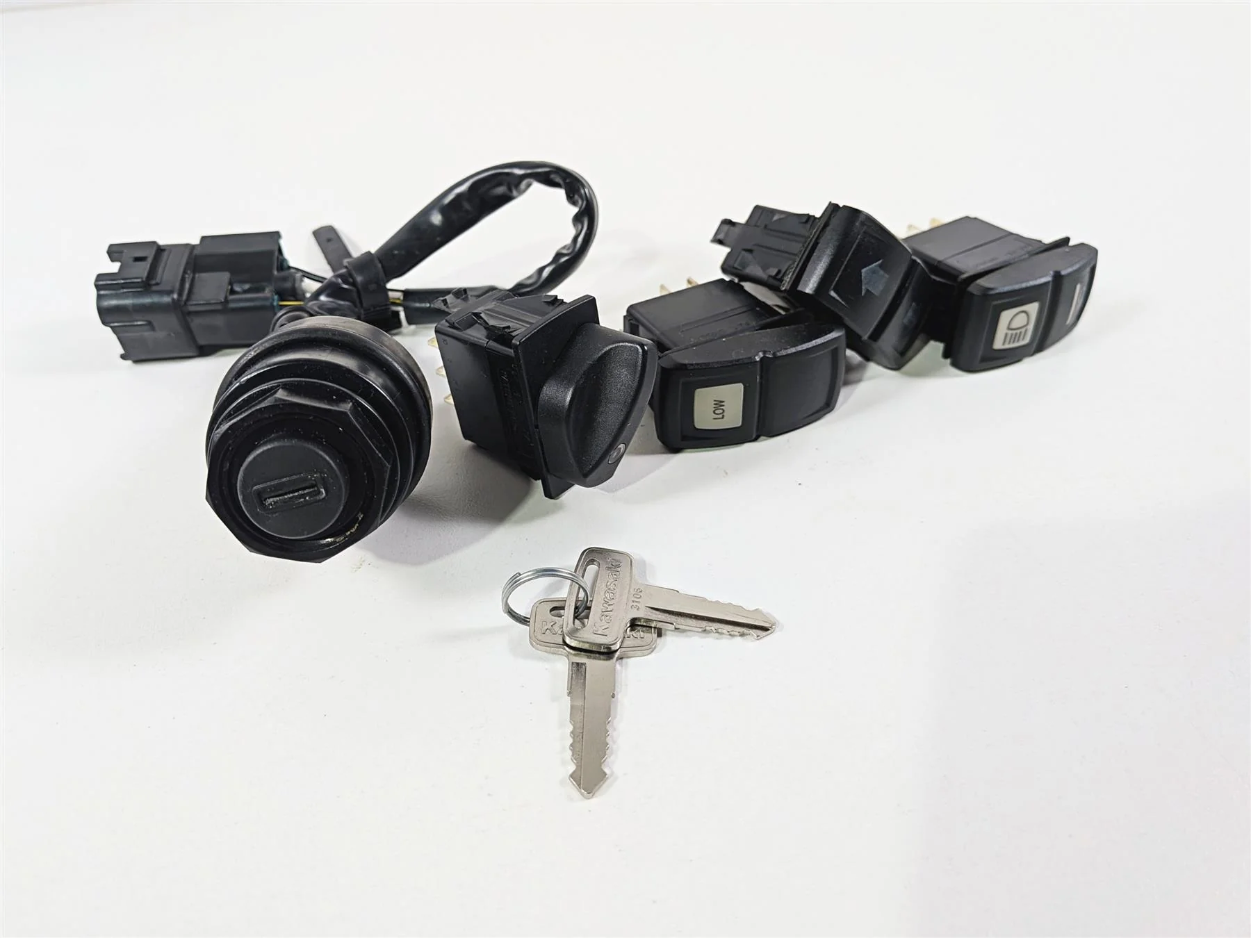 2022 Kawasaki Teryx KRX KRF 1000 SE Light & Ignition Switch Keys Set 27005-0643 - Image 12