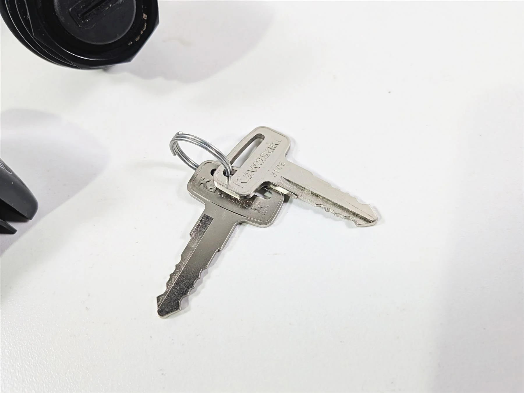 2022 Kawasaki Teryx KRX KRF 1000 SE Light & Ignition Switch Keys Set 27005-0643 - Image 7