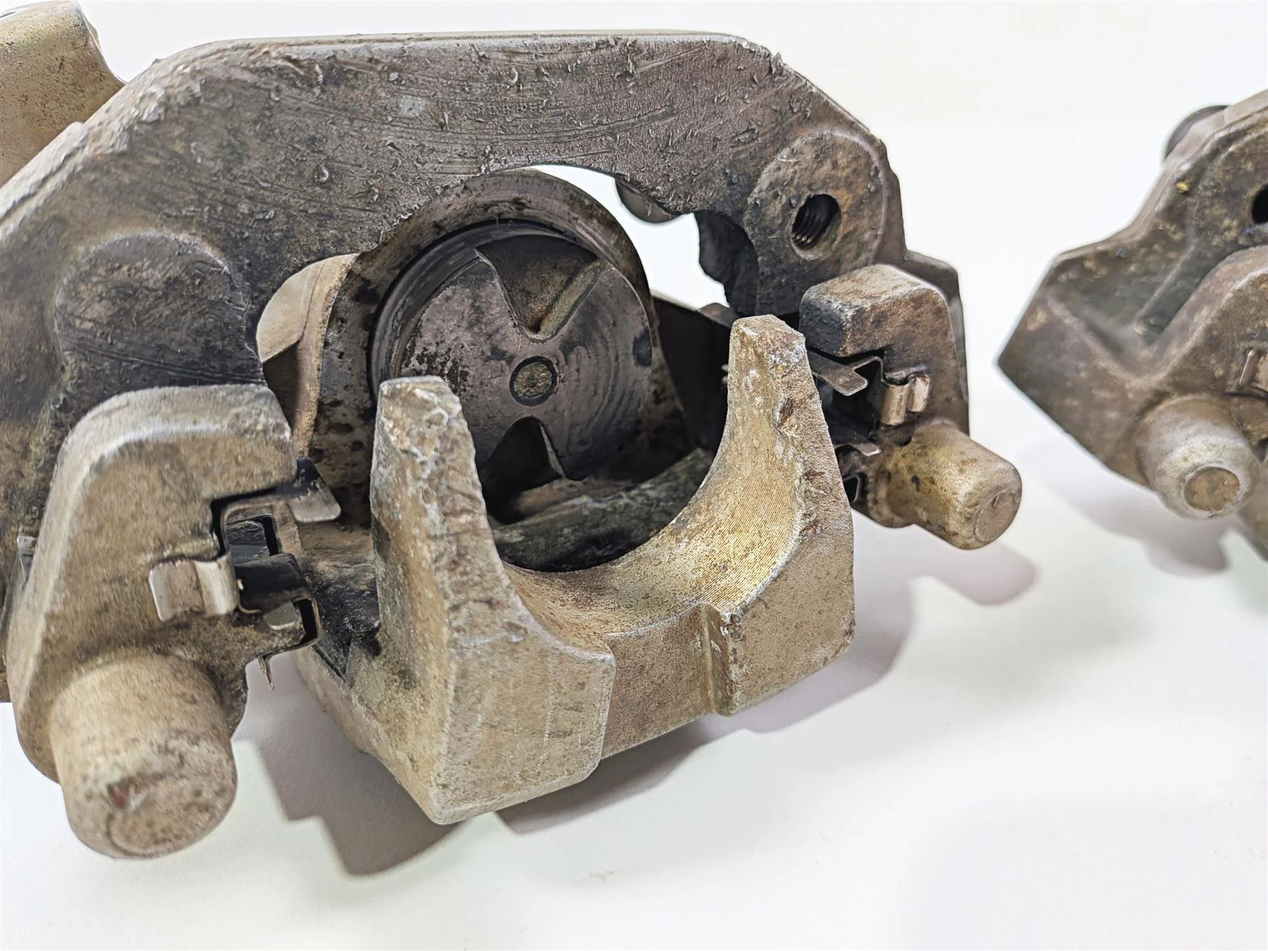 2022 Kawasaki Teryx KRX KRF 1000 SE Rear Bake Caliper Set 43080-0223 43080-0224 - Image 8