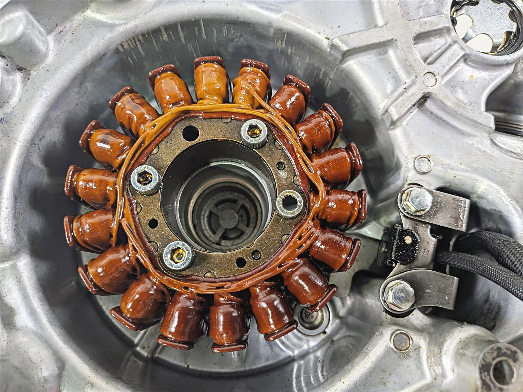 2022 Kawasaki Teryx KRX KRF 1000 SE Stator + Side Engine Cover 21003-0196 - Image 3