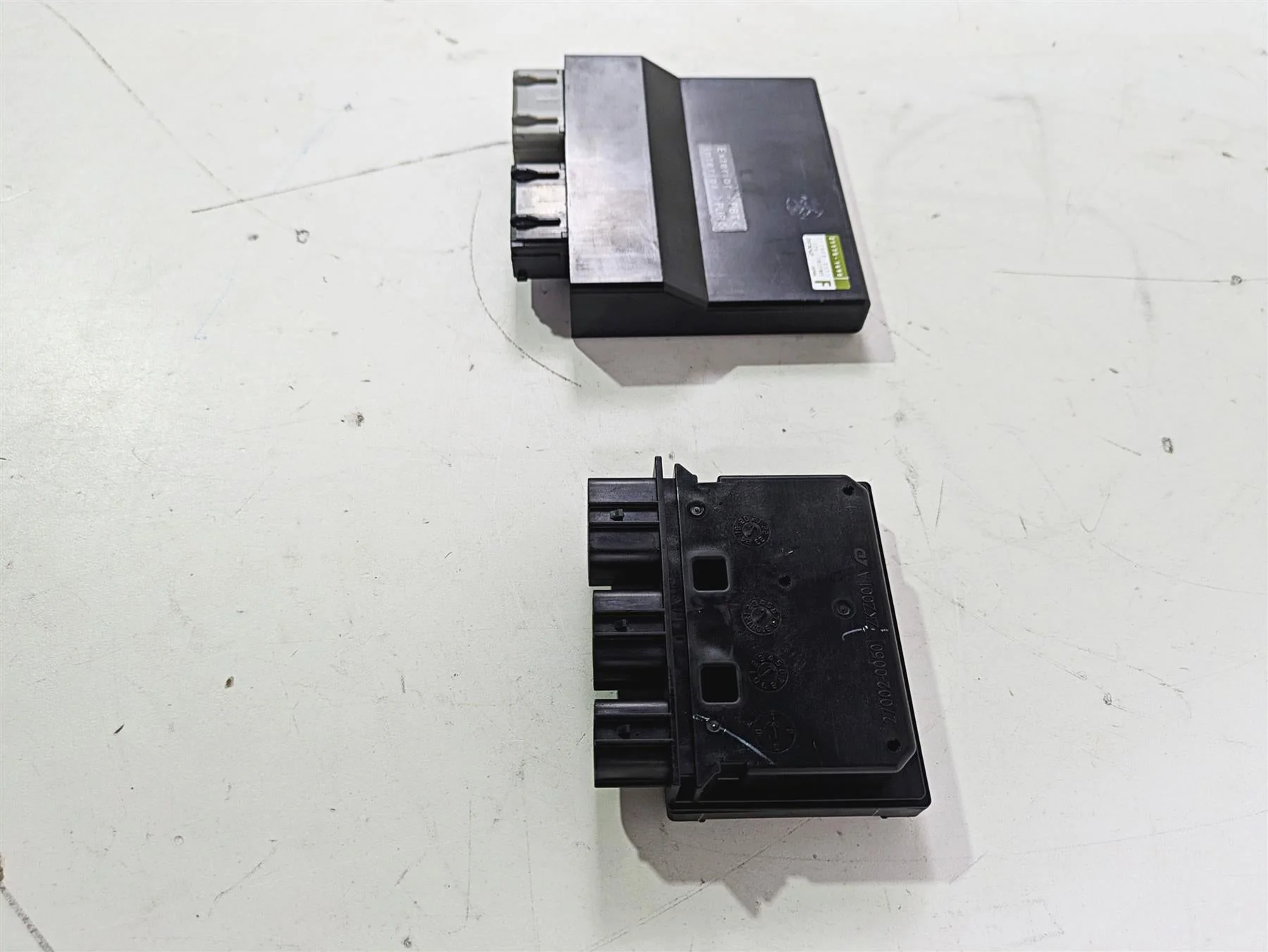 2022 Kawasaki ZR900RS Cafe Denso Cdi Ecu Ecm Engine Control Module CA 21175-1690 - Image 3
