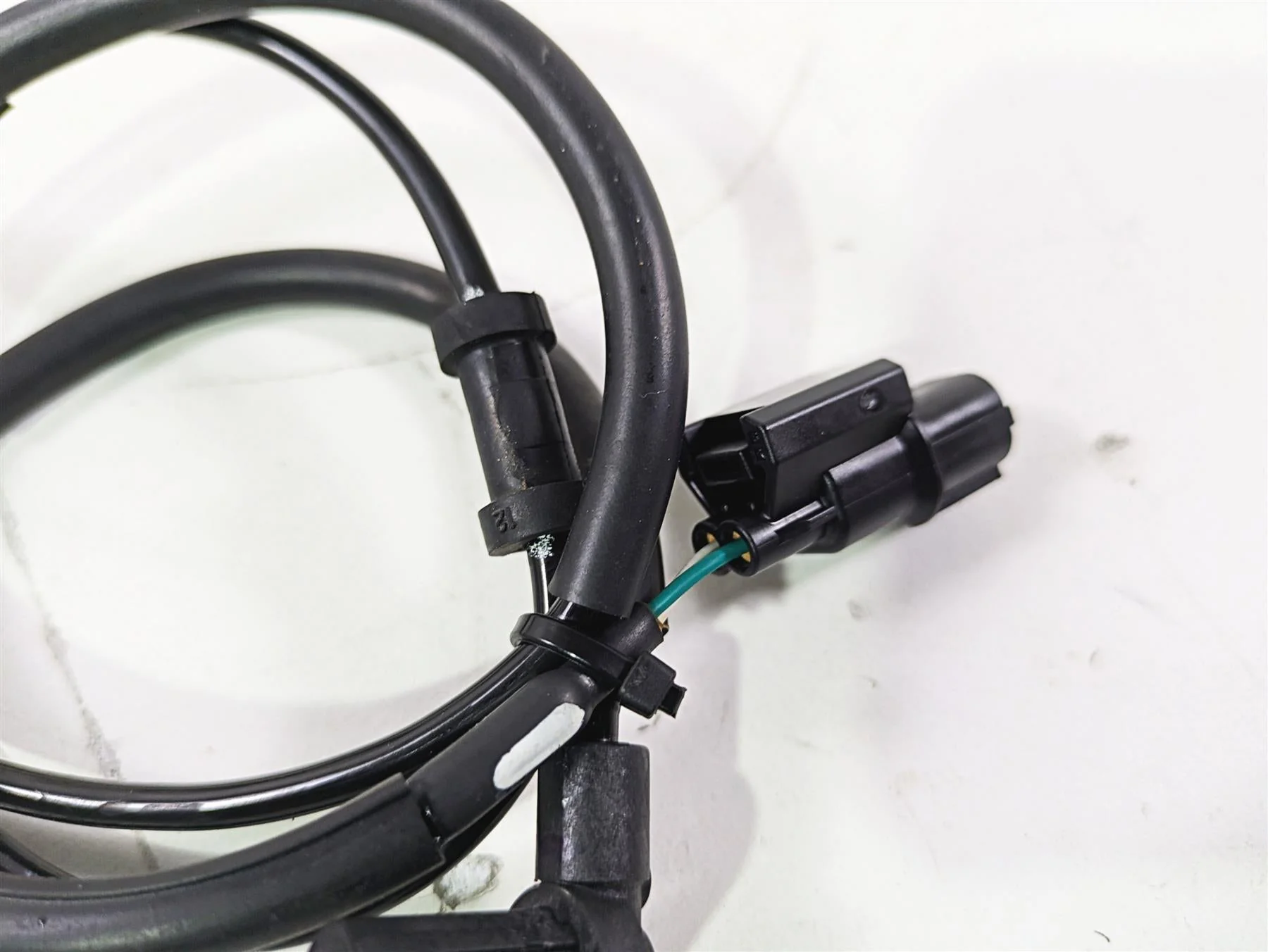 2022 Kawasaki ZR900RS Cafe Front Abs Brake Wheel Speed Sensor 21176-0848 - Image 8