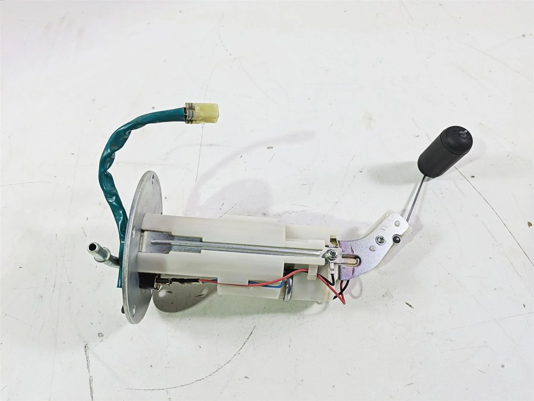 2022 Kawasaki ZR900RS Cafe Fuel Gas Petrol Pump 3k Only - Tested 49040-0762 - Image 2