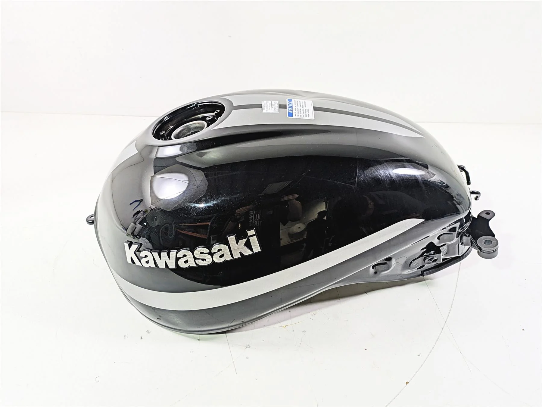 2022 Kawasaki ZR900RS Cafe Fuel Gas Petrol Tank Reservoir - Read 51092-5119-17K