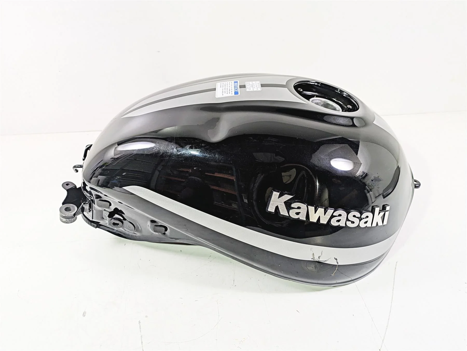2022 Kawasaki ZR900RS Cafe Fuel Gas Petrol Tank Reservoir - Read 51092-5119-17K - Image 3