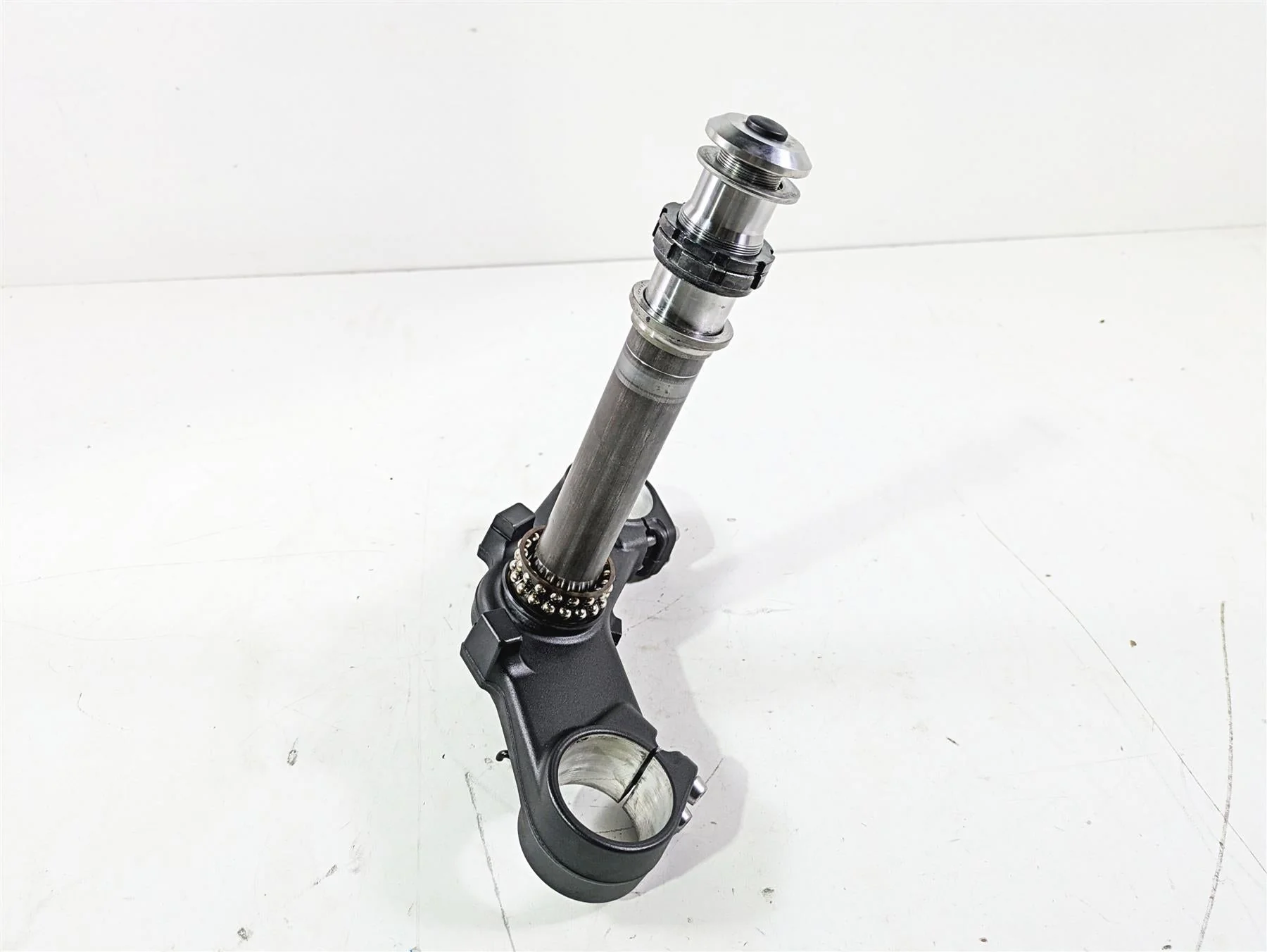 2022 Kawasaki ZR900RS Cafe Lower Triple Tree Steering Clamp 44037-0172-18R - Image 4