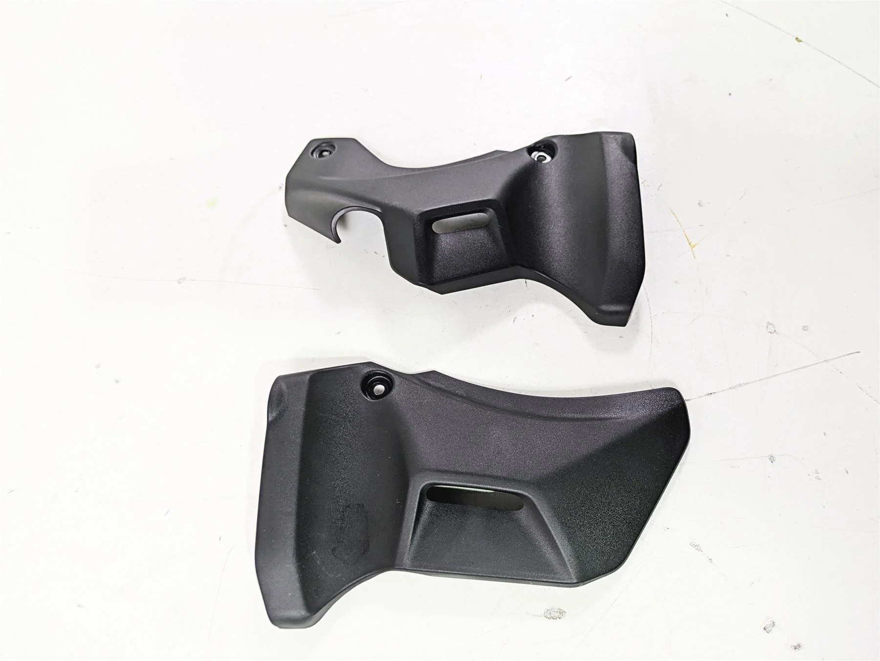 2022 Kawasaki ZR900RS Cafe Neck Frame Cover Fairing Set 14093-0621 14093-0620 - Image 2