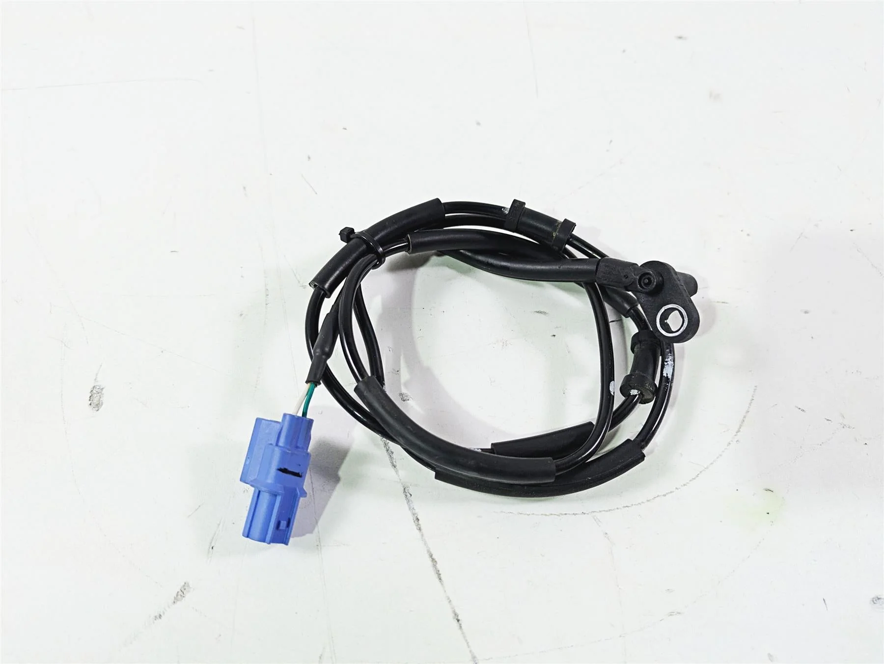 2022 Kawasaki ZR900RS Cafe Rear Abs Brake Wheel Speed Sensor 21176-0877 - Image 3