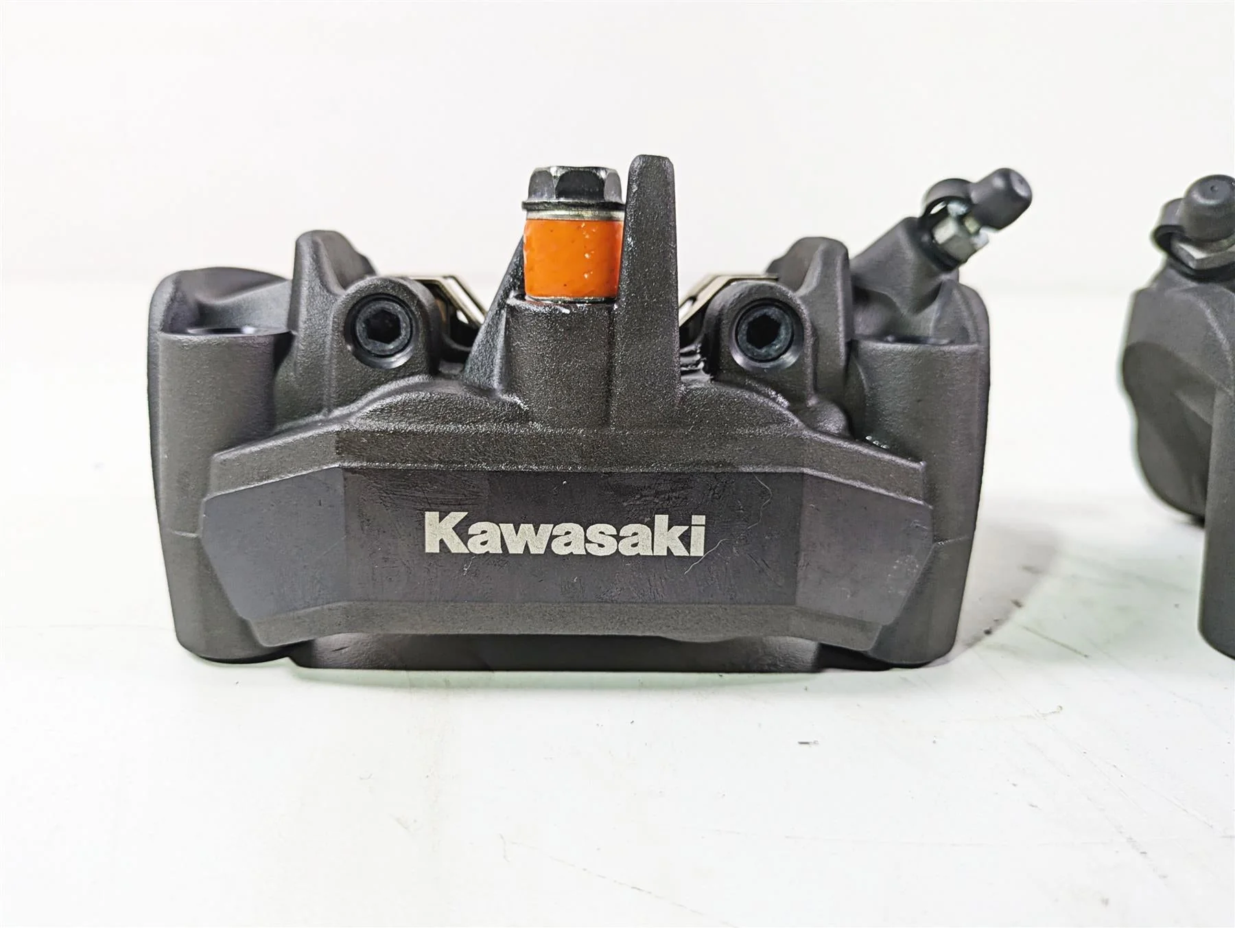 2022 Kawasaki ZR900RS Cafe Tokico Front Brake Caliper Set 108mm 3k 43080-0143-DJ - Image 7