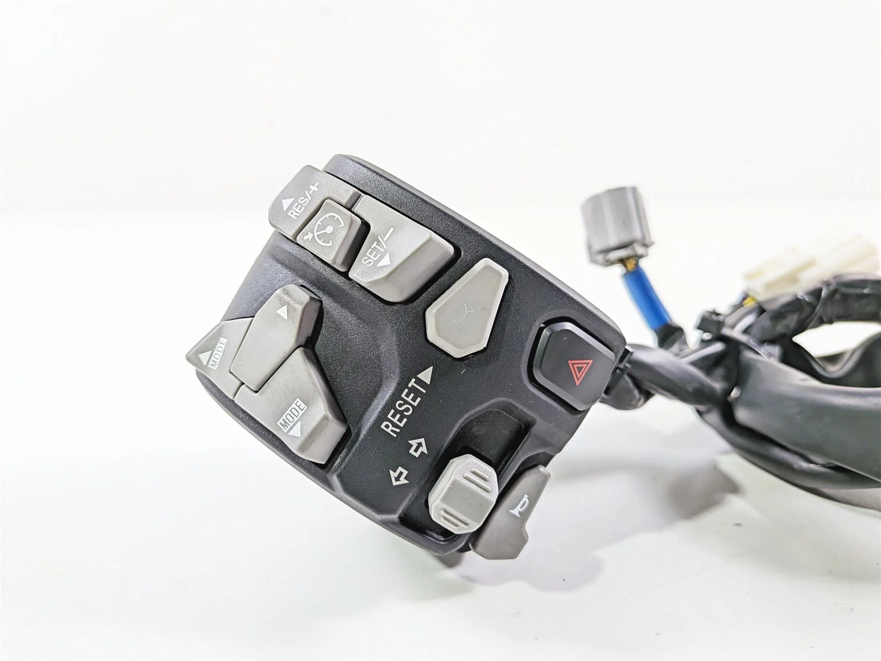 2022 Kawasaki ZX10R ZX1000 Ninja Left Hand Light Control Switch 46091-0576 - Image 8