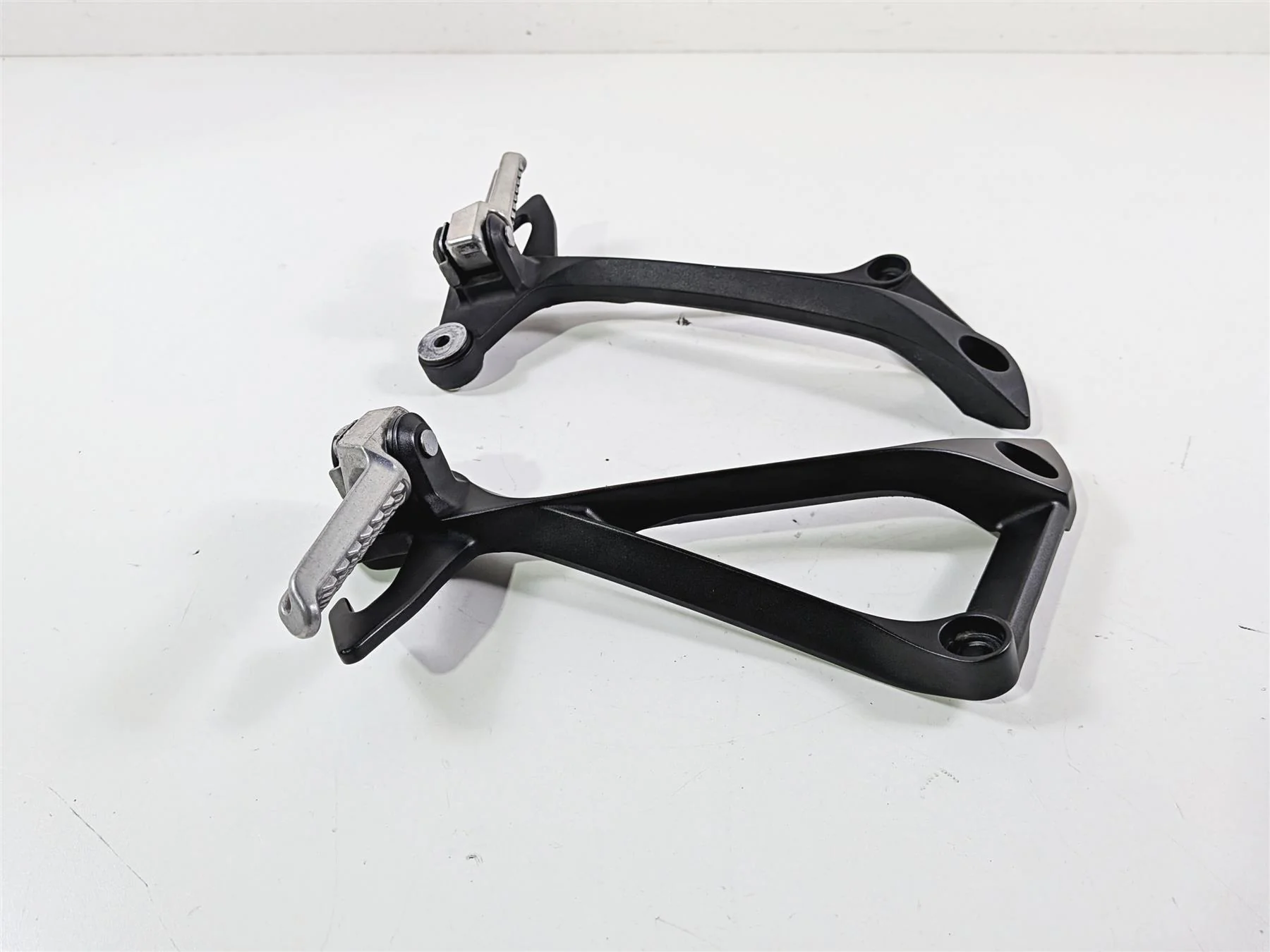 2022 Kawasaki ZX10R ZX1000 Ninja Passenger Foot Peg Rest Set 35063-0700-18R - Image 3