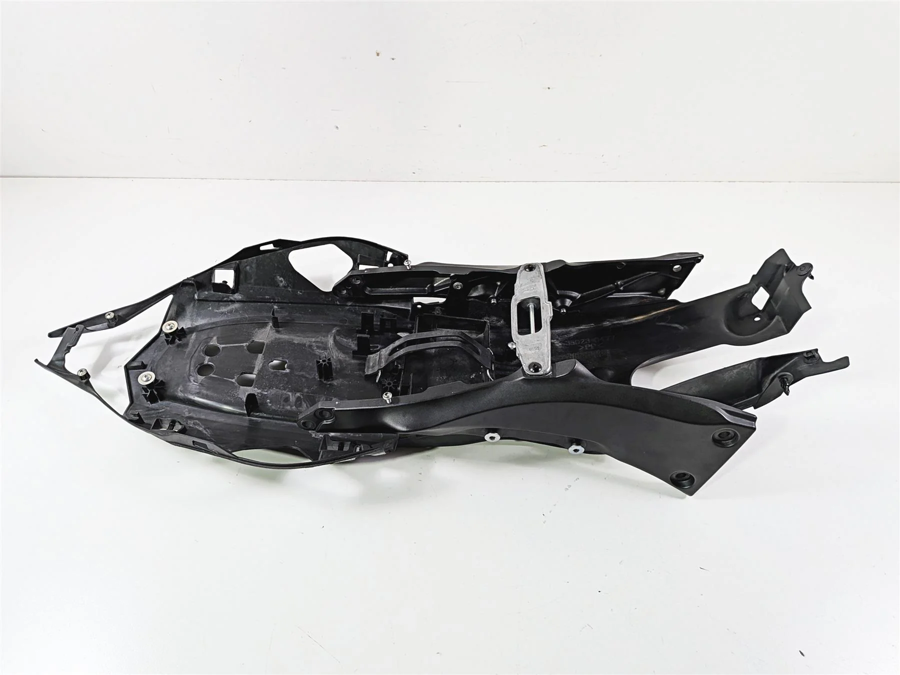 2022 Kawasaki ZX10R ZX1000 Ninja Rear Subframe & Inner Fender 32160-1865