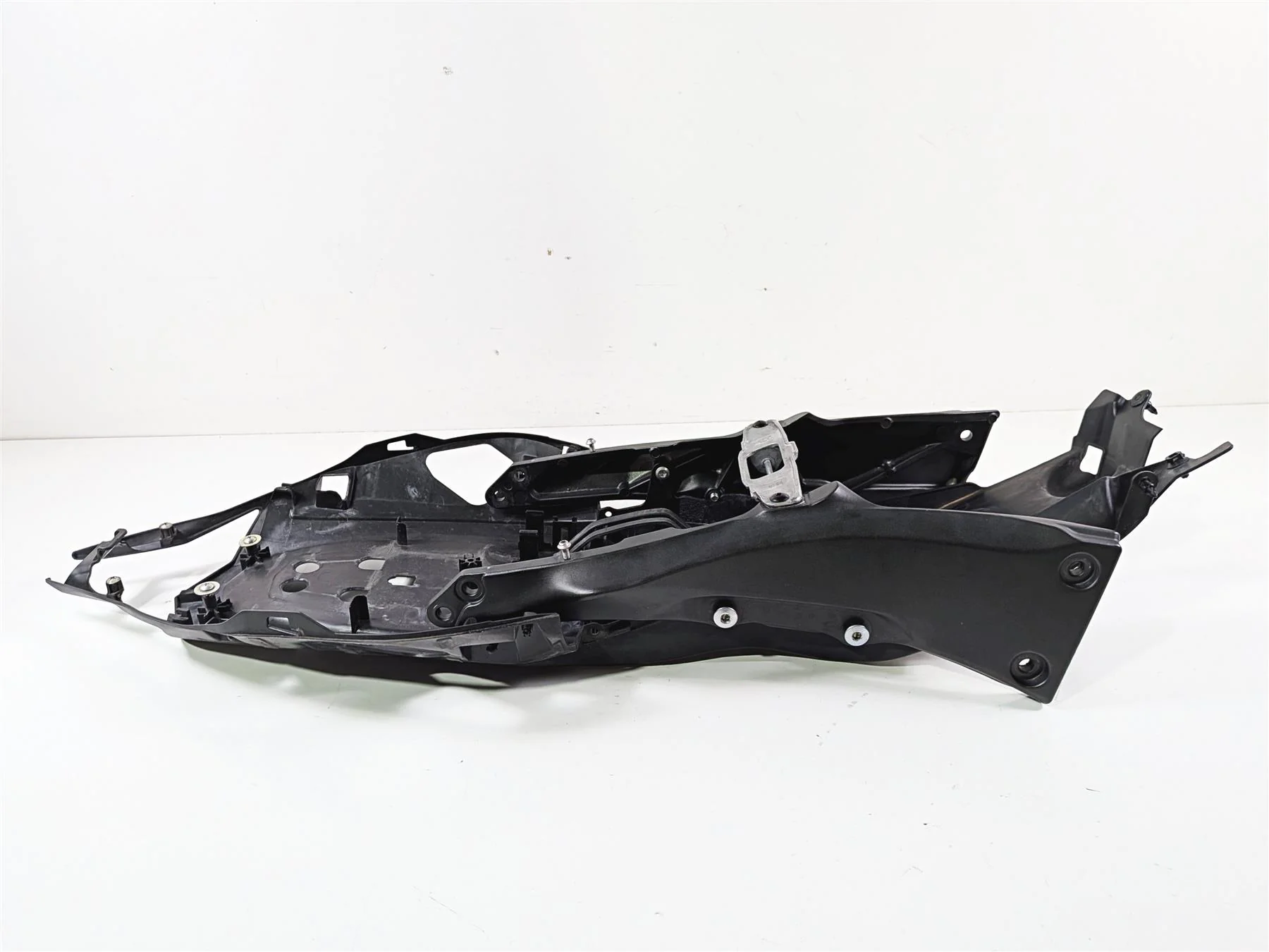 2022 Kawasaki ZX10R ZX1000 Ninja Rear Subframe & Inner Fender 32160-1865 - Image 2
