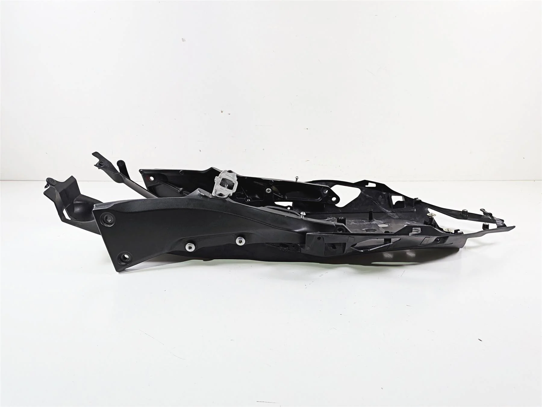 2022 Kawasaki ZX10R ZX1000 Ninja Rear Subframe & Inner Fender 32160-1865 - Image 4