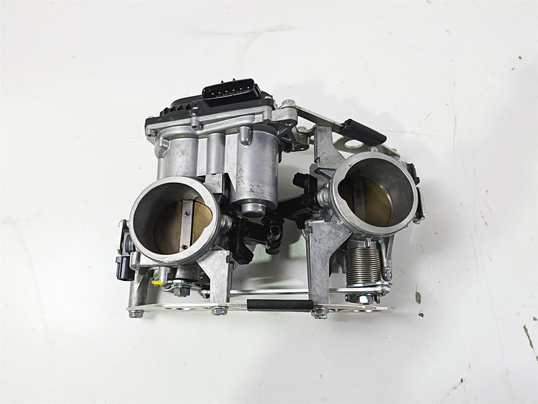 2022 KTM 1290 Super Adventure S Keihin Throttle Body Fuel Injection 61941001000 - Image 9