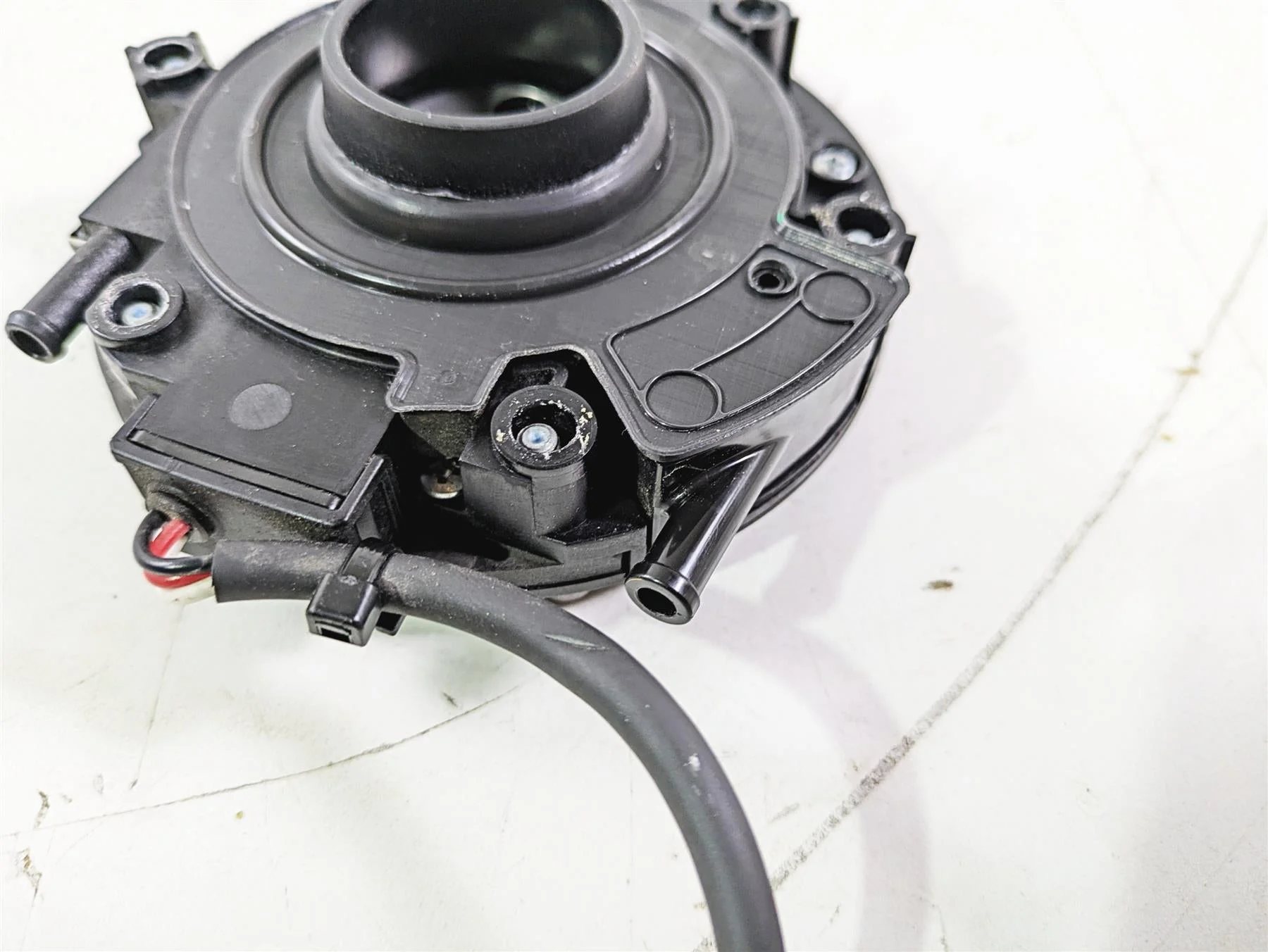 2022 KTM 1290 Super Adventure S Keyless Fuel Gas Tank Lid 61907008000 - Image 10