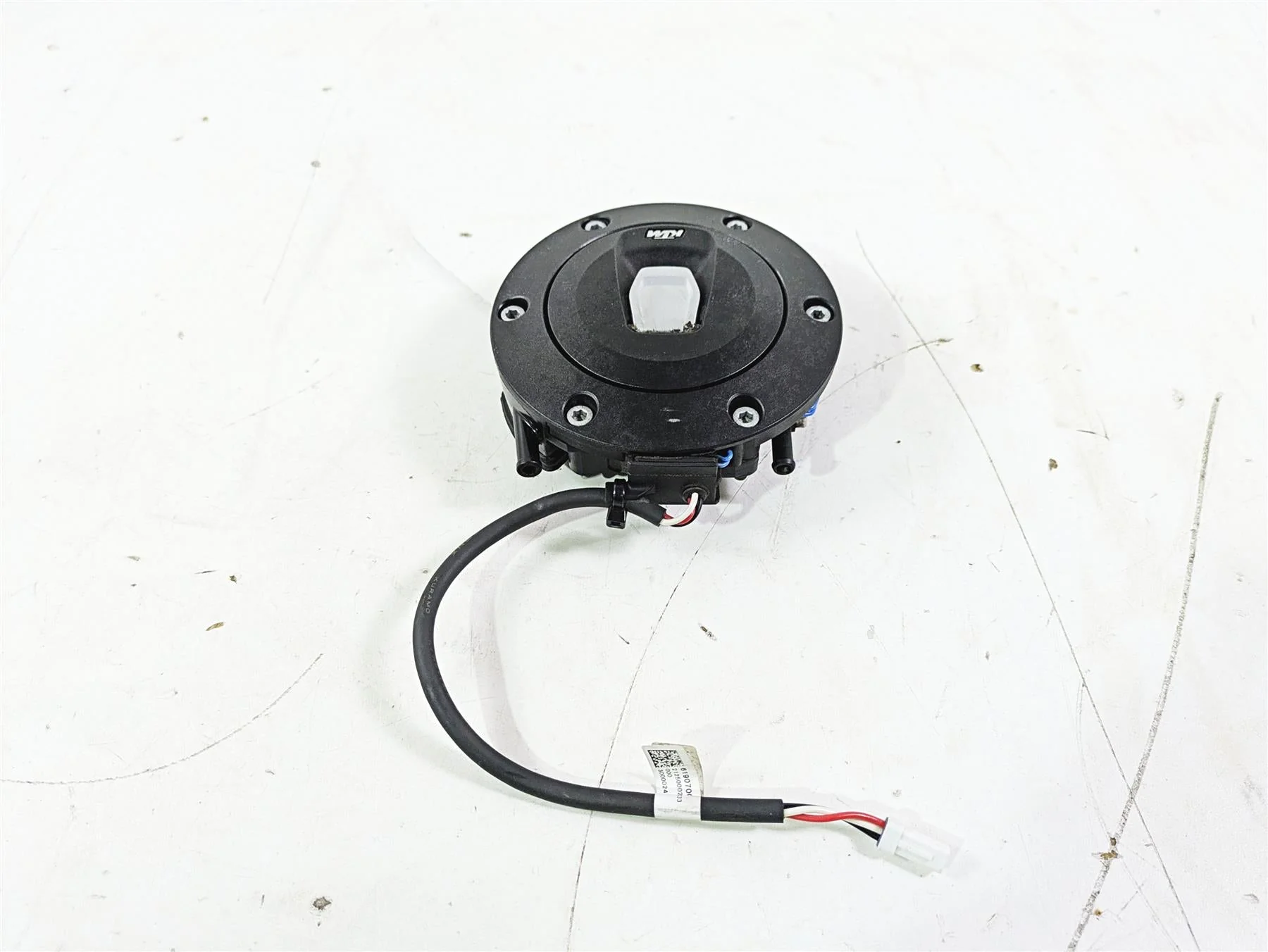2022 KTM 1290 Super Adventure S Keyless Fuel Gas Tank Lid 61907008000 - Image 3